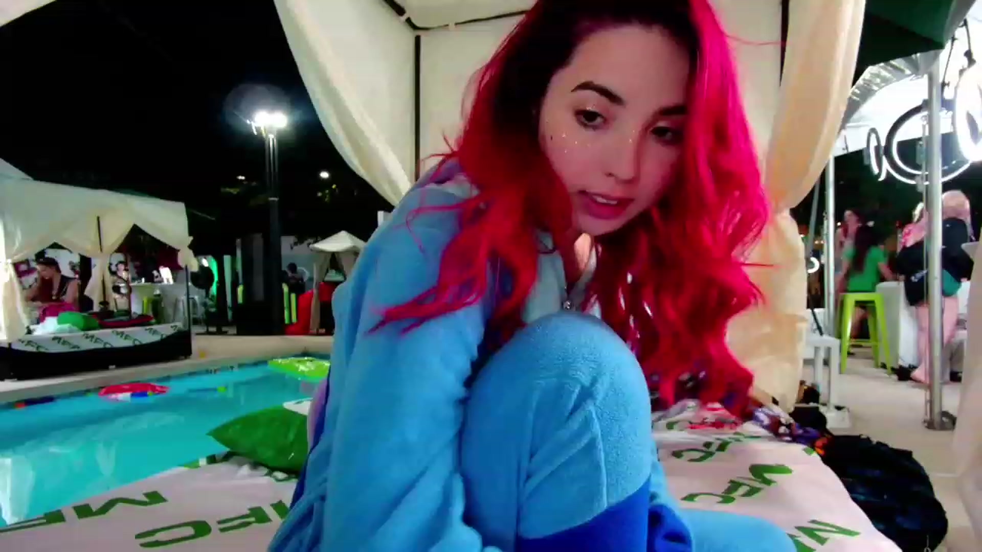Gallery image thumbnail from JessWhitmore's myfreecams stream on, 10/11/2023, 07:16 image 19 of 20