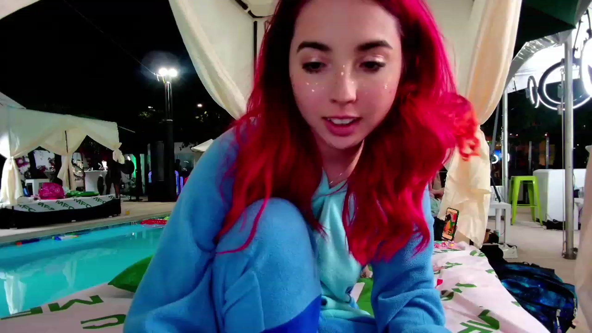 Gallery image thumbnail from JessWhitmore's myfreecams stream on, 10/11/2023, 07:16 image 18 of 20