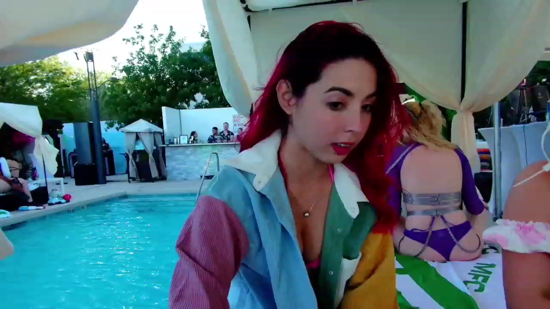 Gallery image thumbnail from JessWhitmore's myfreecams stream on, 10/12/2023, 24:22 image 10 of 20