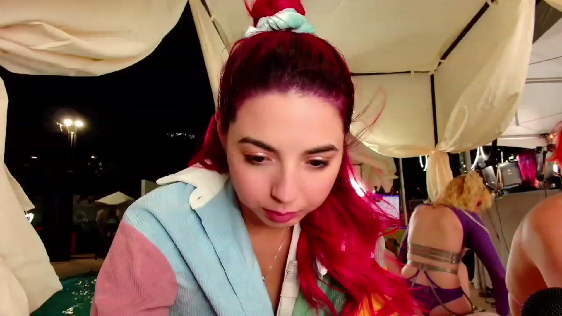 Gallery image thumbnail from JessWhitmore's myfreecams stream on, 10/12/2023, 02:14 image 13 of 20