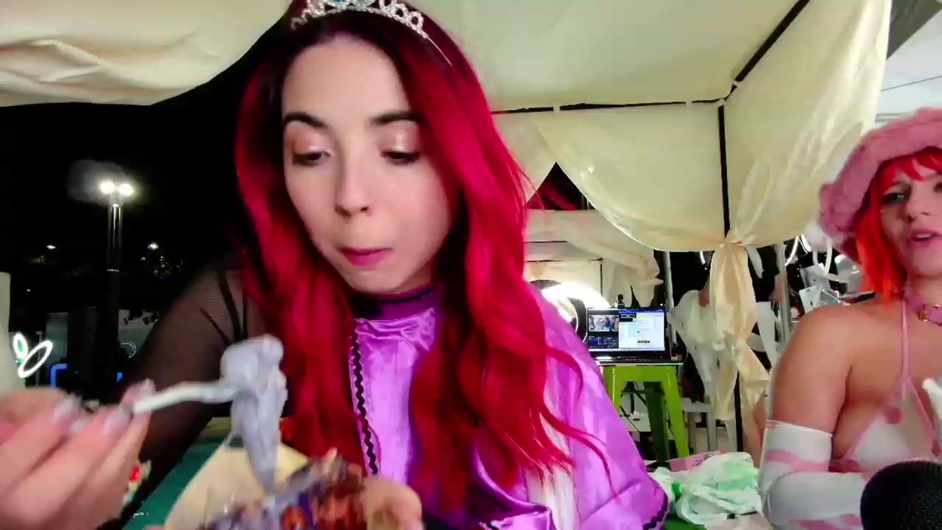 Gallery image thumbnail from JessWhitmore's myfreecams stream on, 10/12/2023, 03:28 image 14 of 20