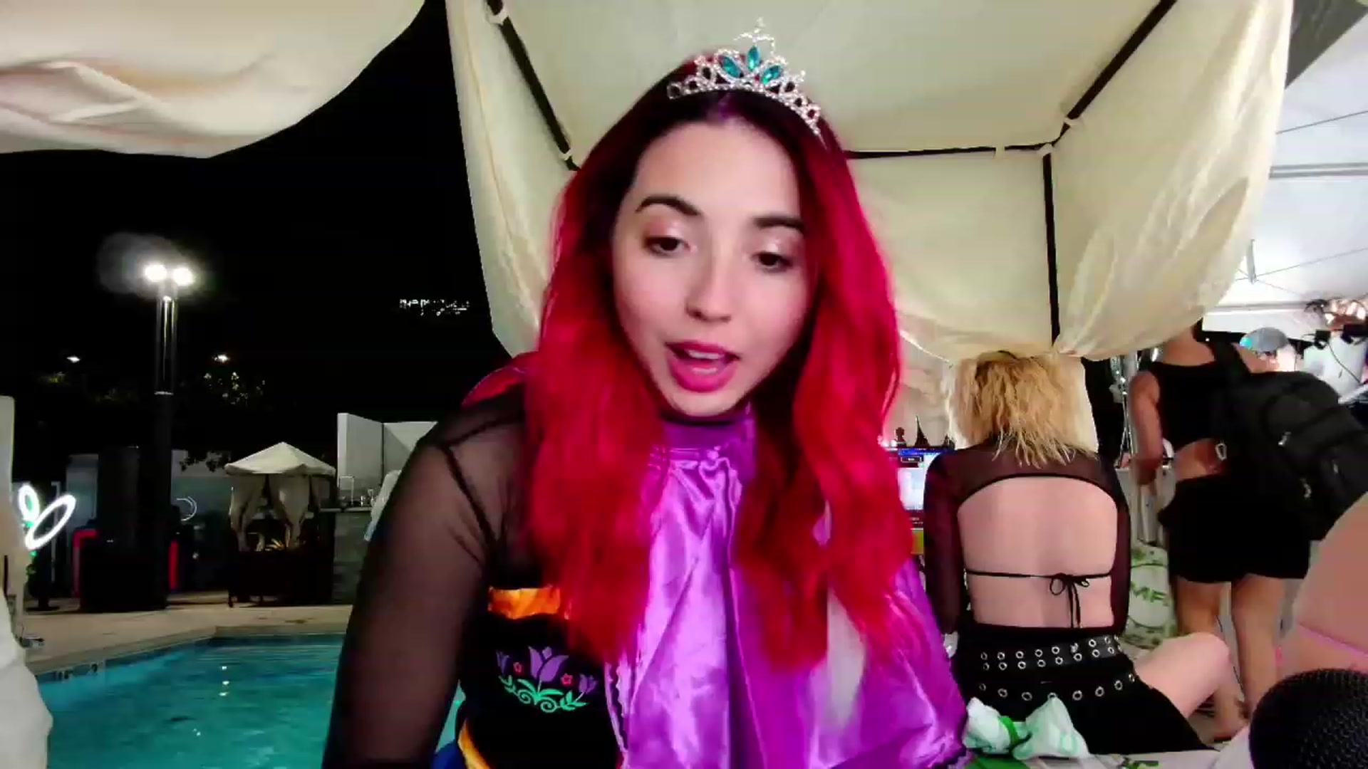 Gallery image thumbnail from JessWhitmore's myfreecams stream on, 10/12/2023, 03:28 image 12 of 20