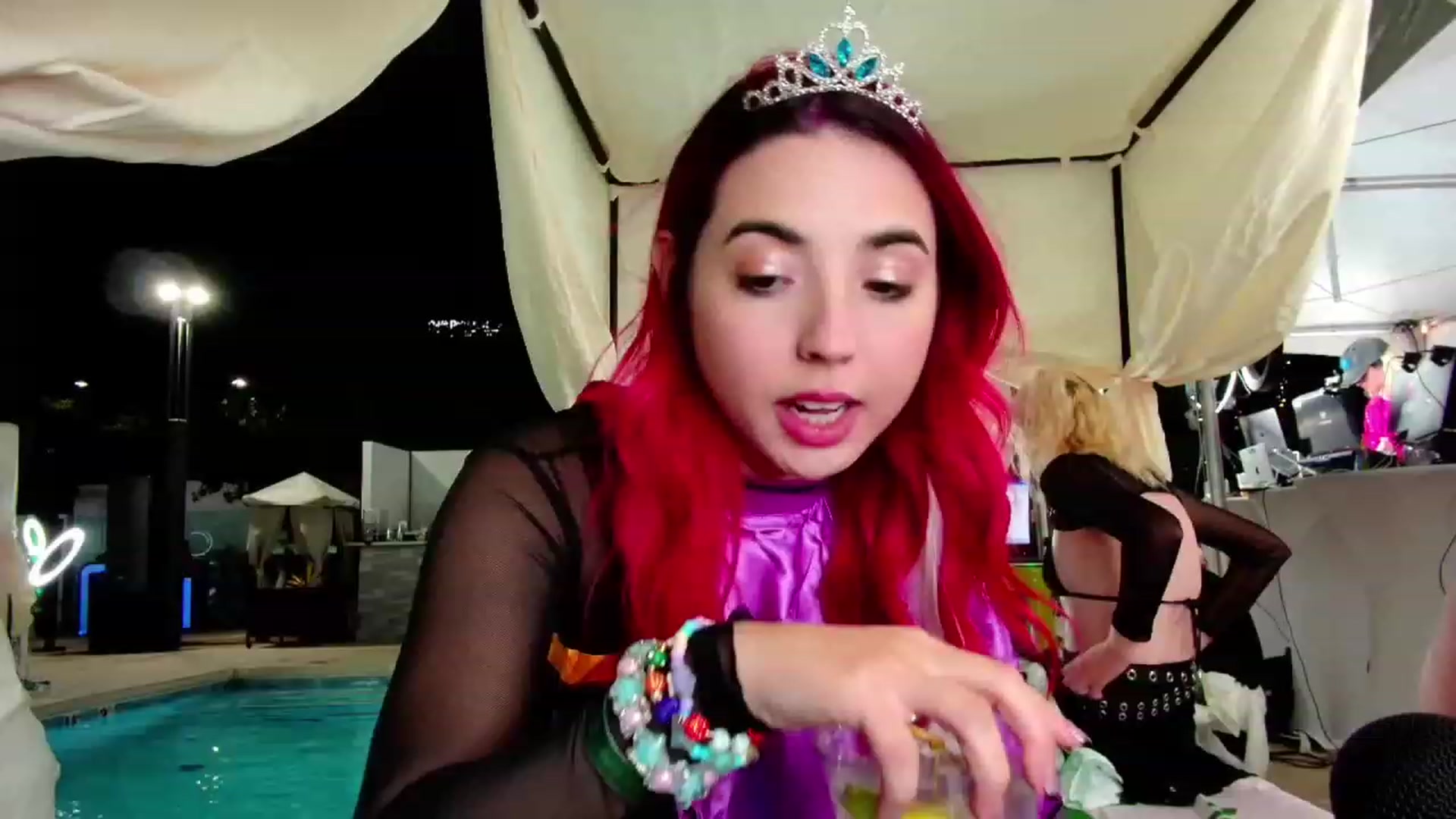 Gallery image thumbnail from JessWhitmore's myfreecams stream on, 10/12/2023, 03:28 image 18 of 20
