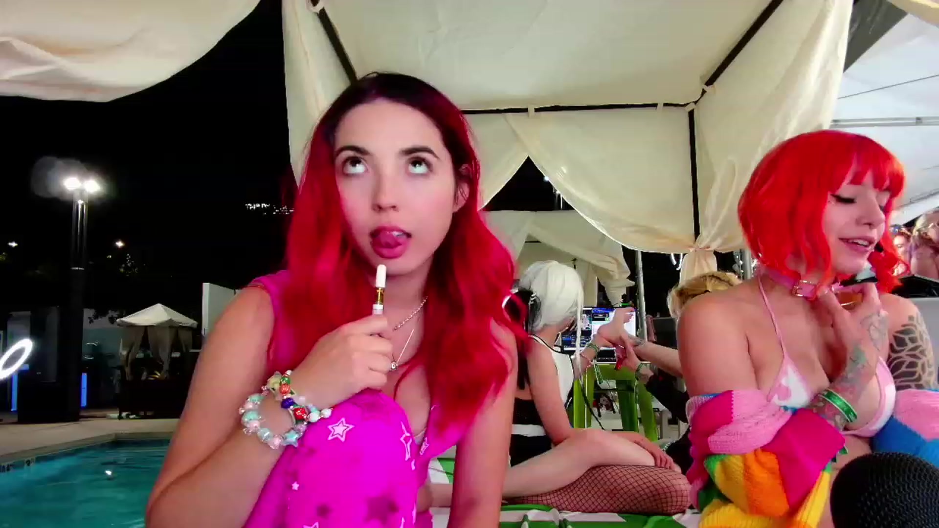 Gallery image thumbnail from JessWhitmore's myfreecams stream on, 10/12/2023, 05:49 image 10 of 20