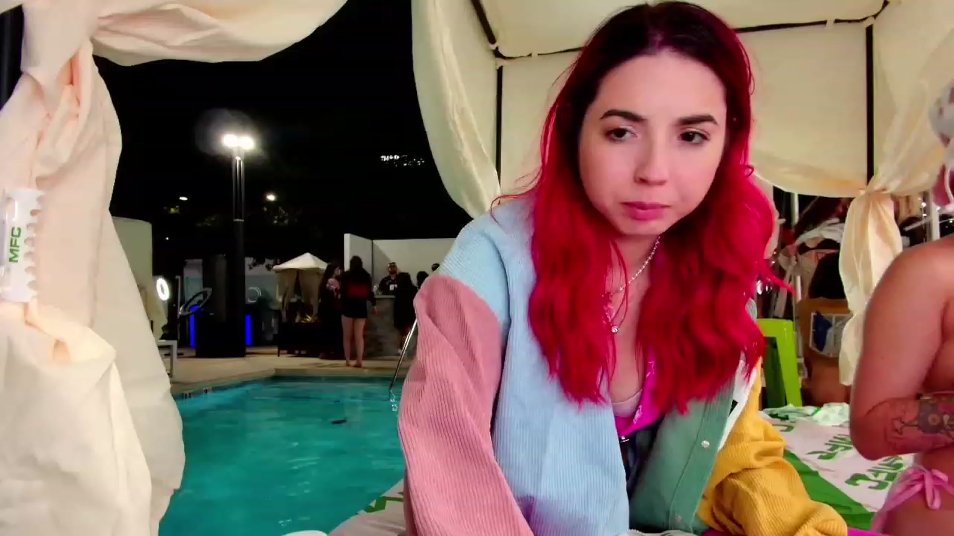 Gallery image thumbnail from JessWhitmore's myfreecams stream on, 10/12/2023, 06:39 image 16 of 20