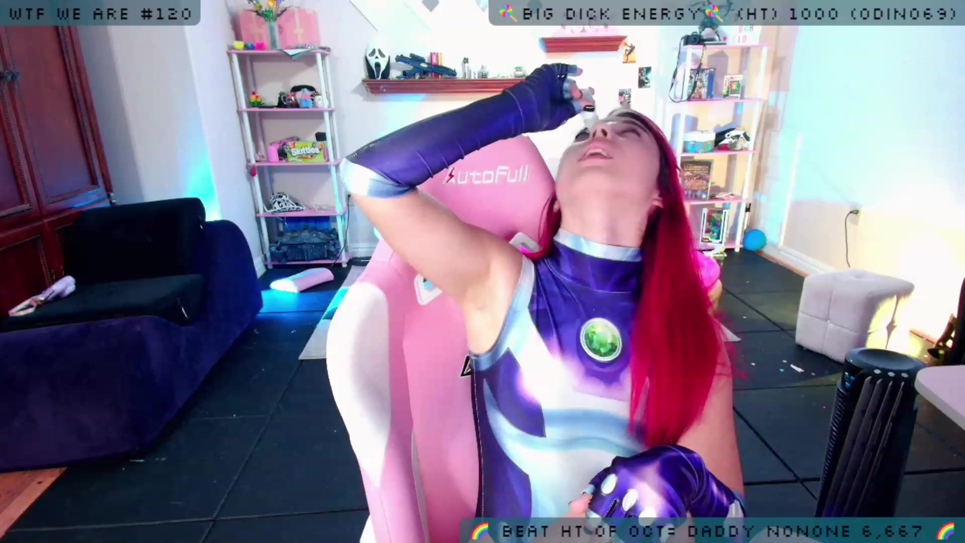 Gallery image thumbnail from JessWhitmore's myfreecams stream on, 10/17/2023, 04:36 image 6 of 20
