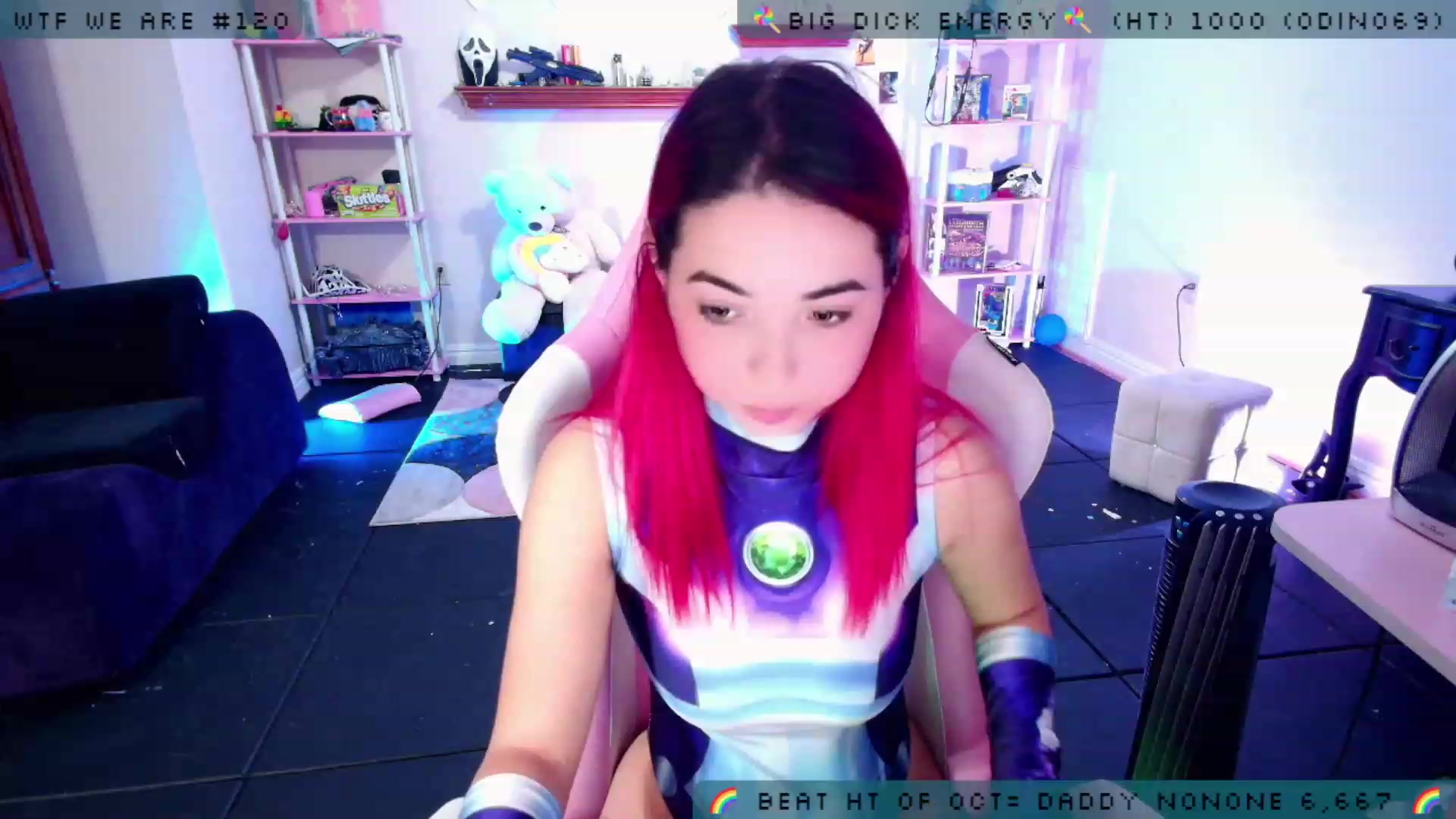 Gallery image thumbnail from JessWhitmore's myfreecams stream on, 10/17/2023, 04:36 image 10 of 20