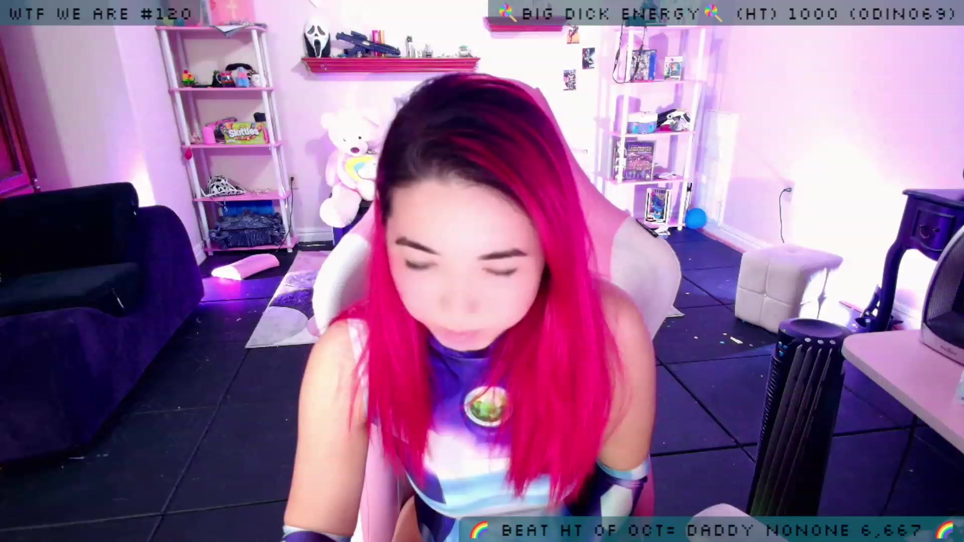 Gallery image thumbnail from JessWhitmore's myfreecams stream on, 10/17/2023, 04:36 image 17 of 20