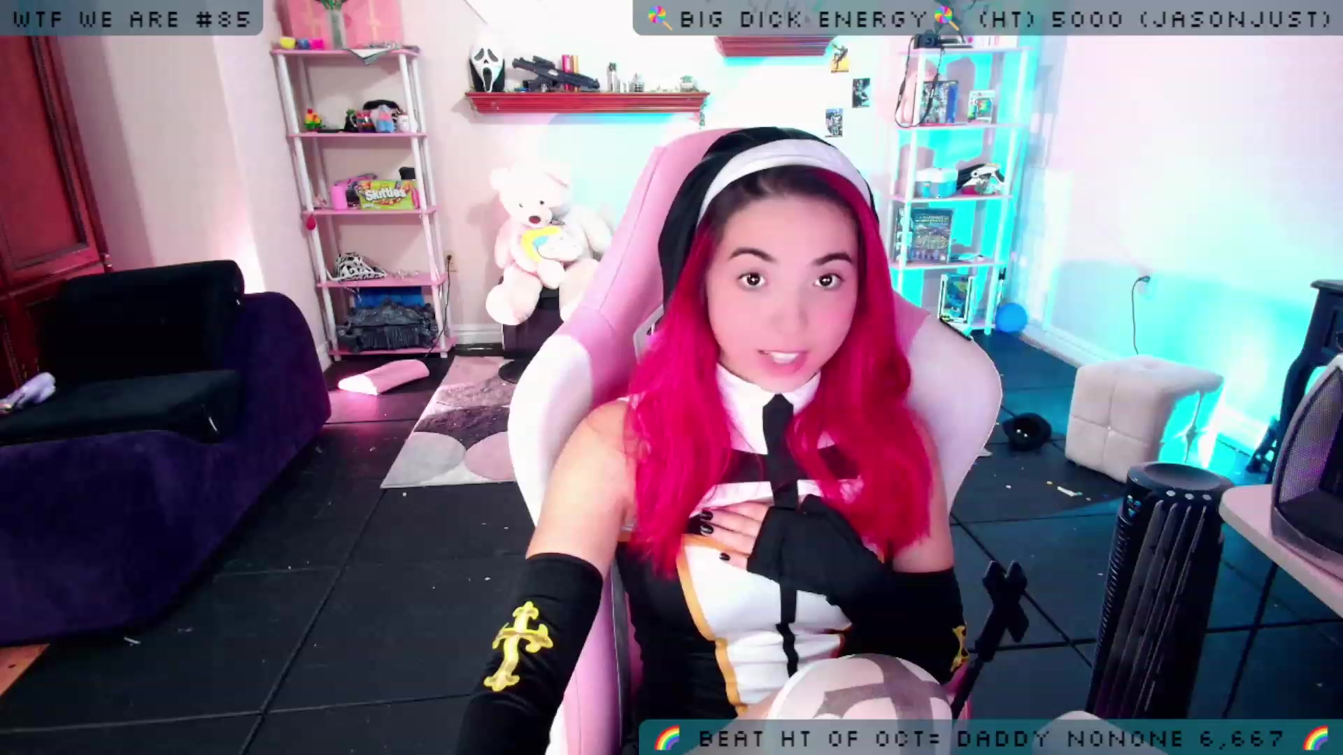 Gallery image thumbnail from JessWhitmore's myfreecams stream on, 10/19/2023, 04:38 image 18 of 20