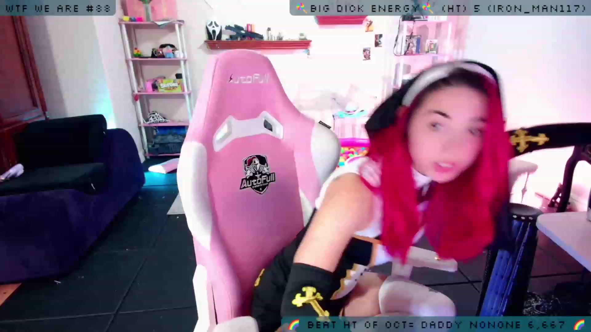 Gallery image thumbnail from JessWhitmore's myfreecams stream on, 10/19/2023, 04:38 image 8 of 20