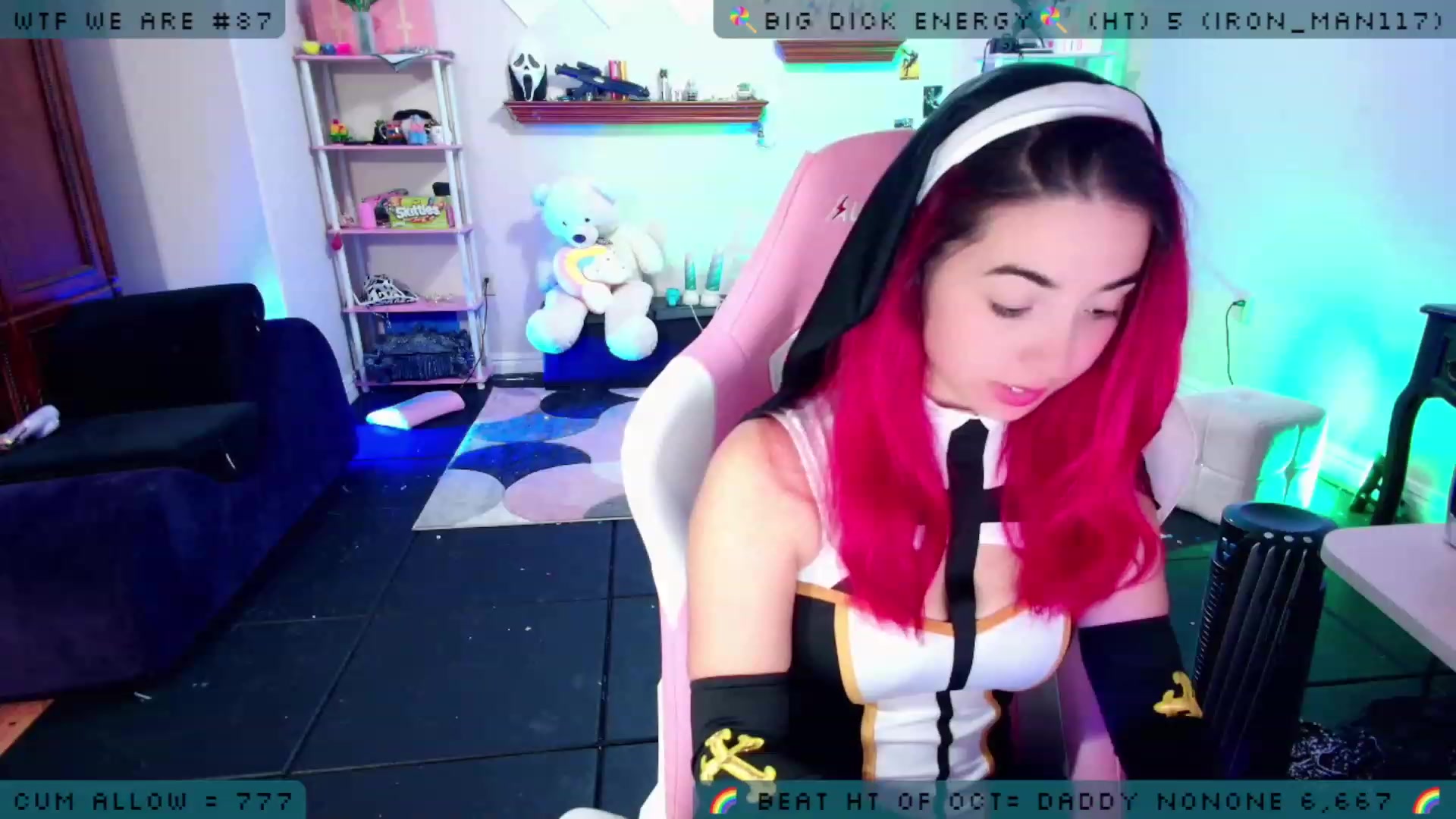 Gallery image thumbnail from JessWhitmore's myfreecams stream on, 10/19/2023, 04:38 image 7 of 20