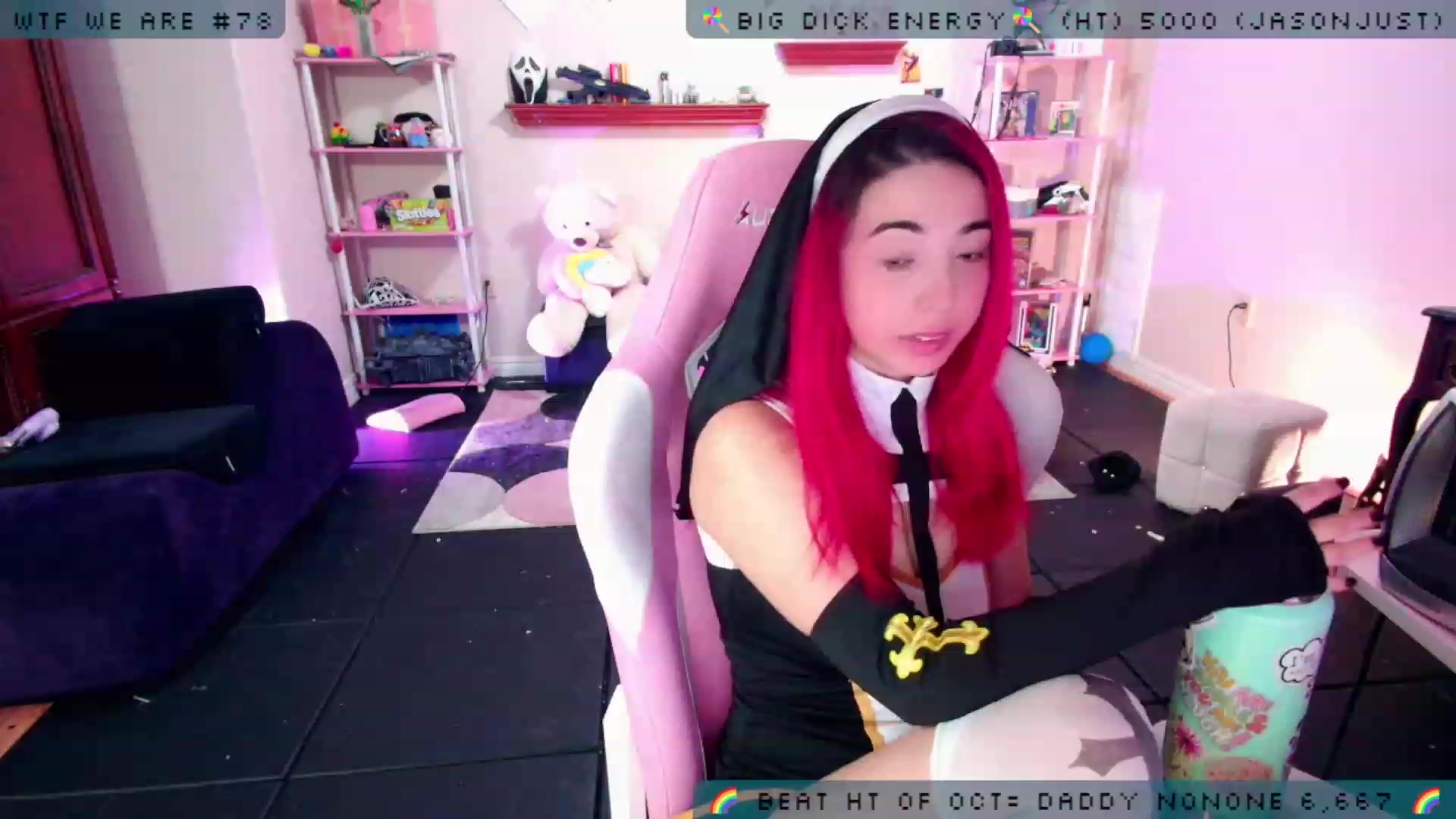 Gallery image thumbnail from JessWhitmore's myfreecams stream on, 10/19/2023, 07:08 image 3 of 20