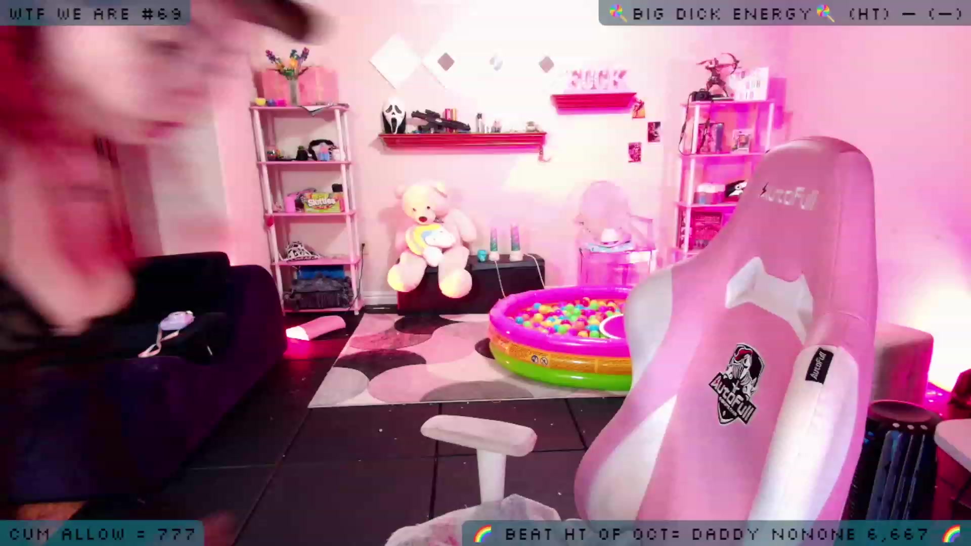 Gallery image thumbnail from JessWhitmore's myfreecams stream on, 10/20/2023, 05:27 image 5 of 20