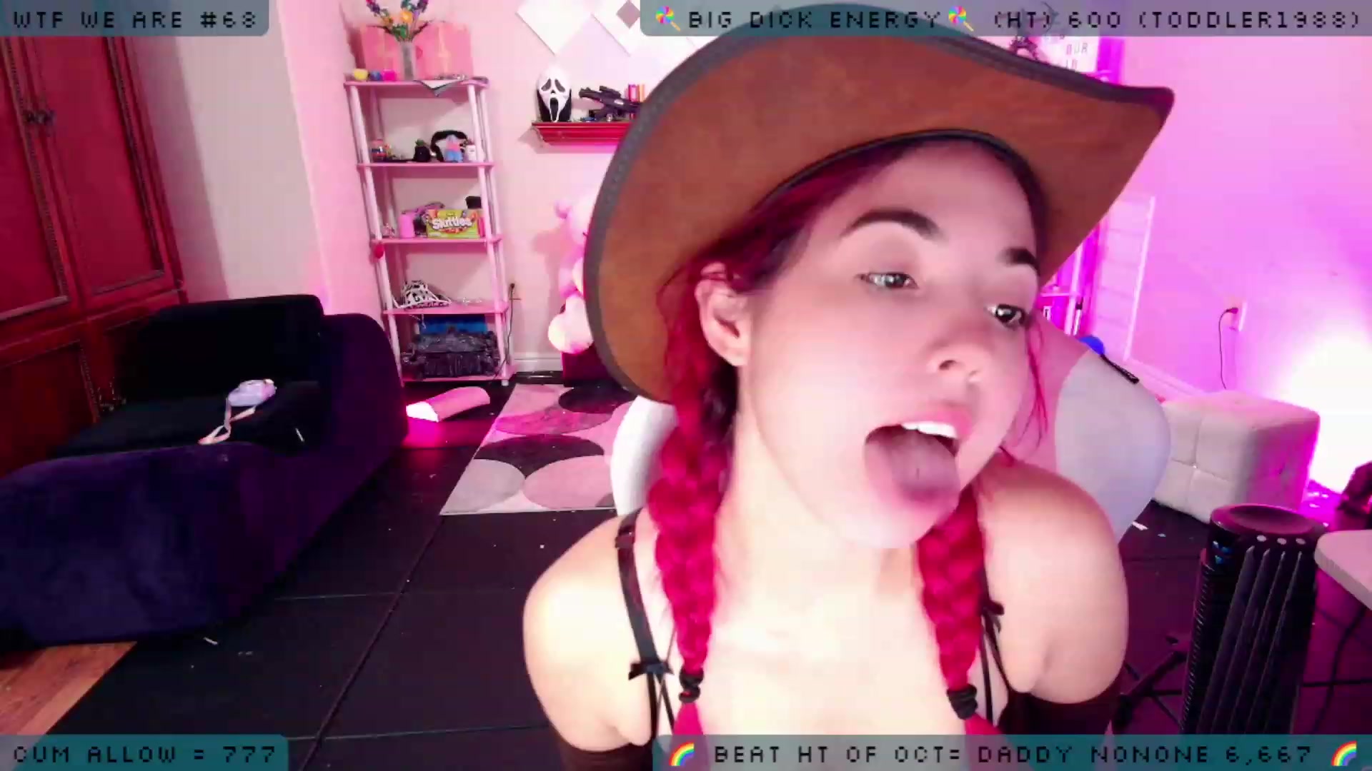 Gallery image thumbnail from JessWhitmore's myfreecams stream on, 10/20/2023, 05:27 image 11 of 20