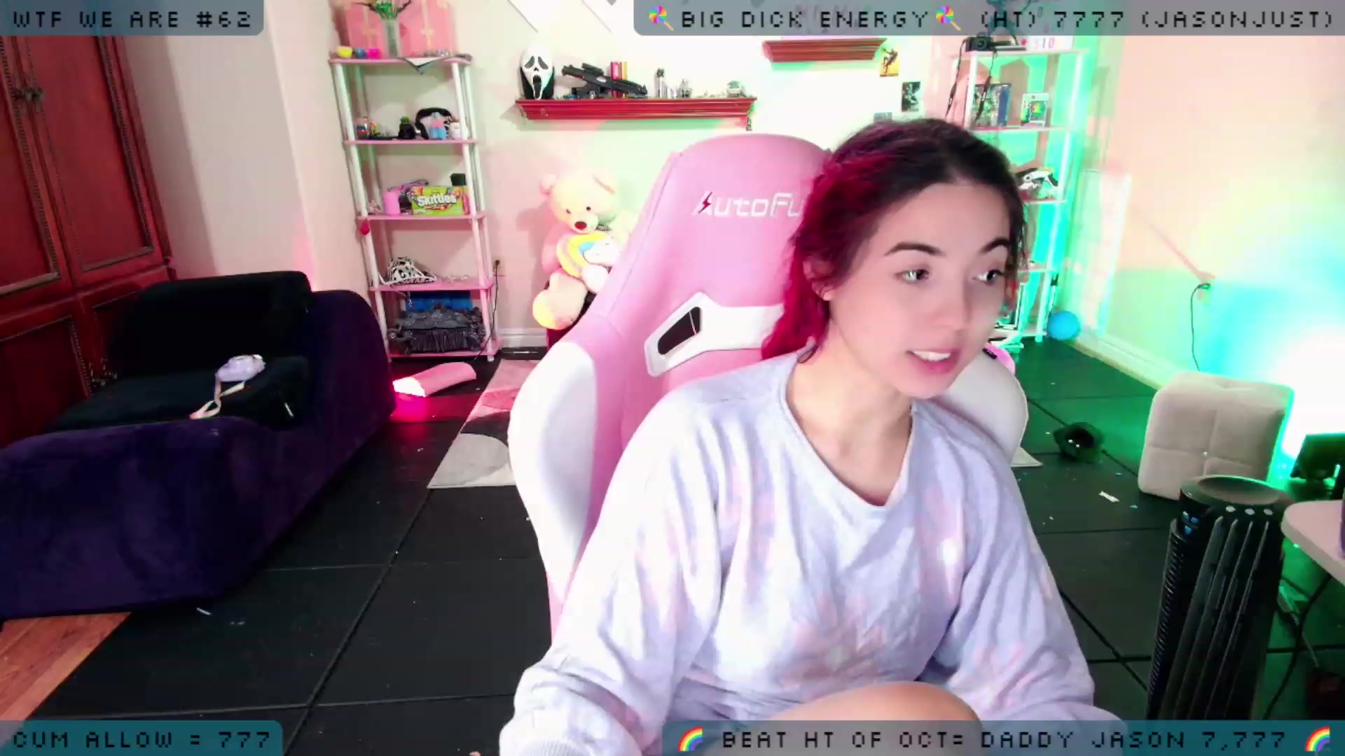 Gallery image thumbnail from JessWhitmore's myfreecams stream on, 10/20/2023, 08:31 image 18 of 20