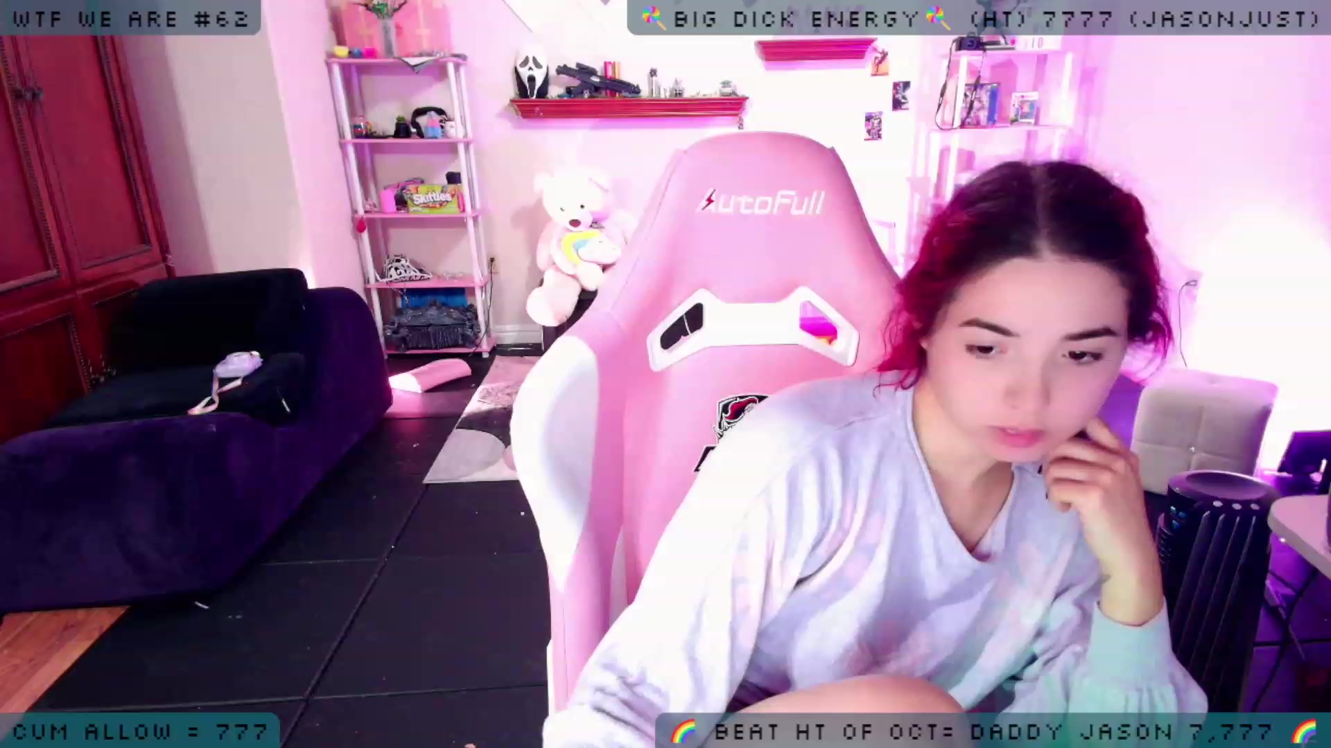 Gallery image thumbnail from JessWhitmore's myfreecams stream on, 10/20/2023, 08:31 image 12 of 20