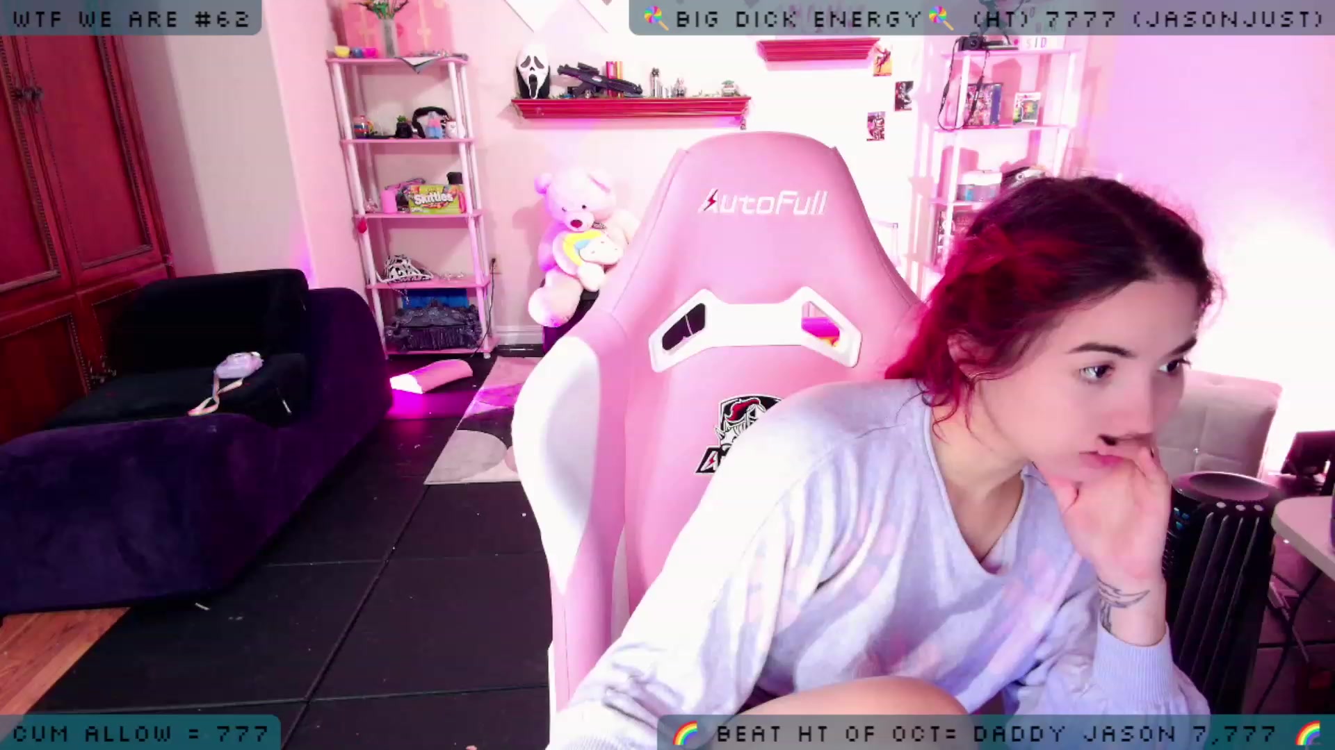 Gallery image thumbnail from JessWhitmore's myfreecams stream on, 10/20/2023, 08:31 image 14 of 20