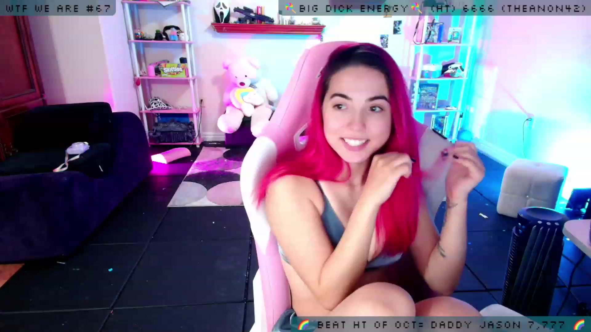 Gallery image thumbnail from JessWhitmore's myfreecams stream on, 10/24/2023, 06:45 image 8 of 20
