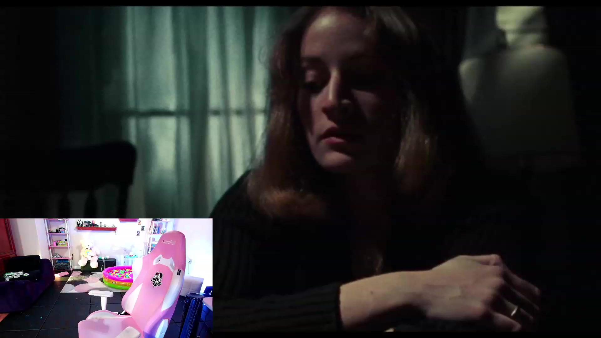 Gallery image thumbnail from JessWhitmore's myfreecams stream on, 10/24/2023, 06:45 image 11 of 20