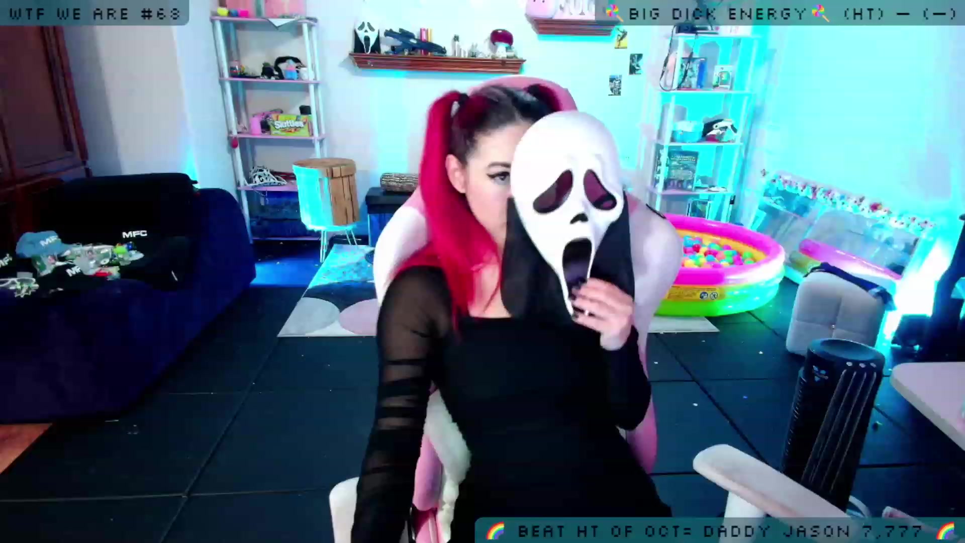 Gallery image thumbnail from JessWhitmore's myfreecams stream on, 10/25/2023, 06:10 image 3 of 20