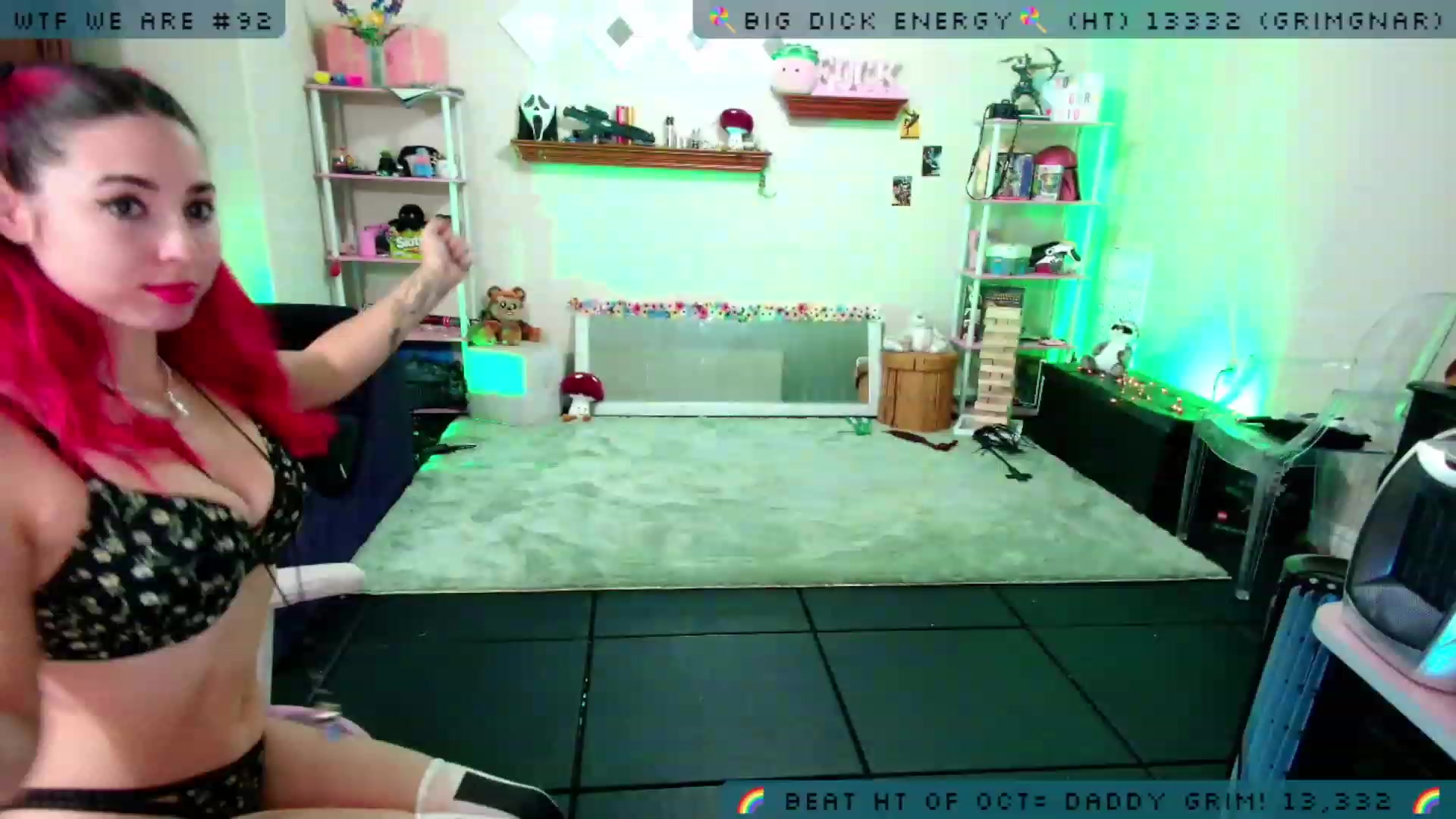 Gallery image thumbnail from JessWhitmore's myfreecams stream on, 10/30/2023, 04:35 image 9 of 20