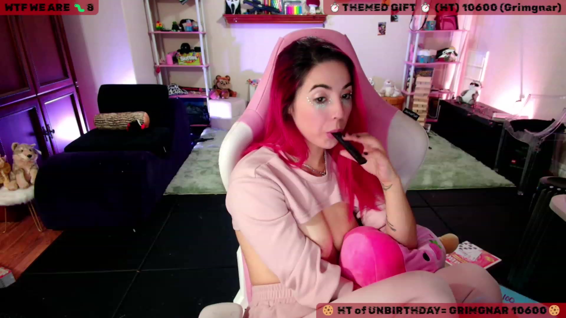 Gallery image thumbnail from JessWhitmore's myfreecams stream on, 11/02/2023, 09:26 image 4 of 20