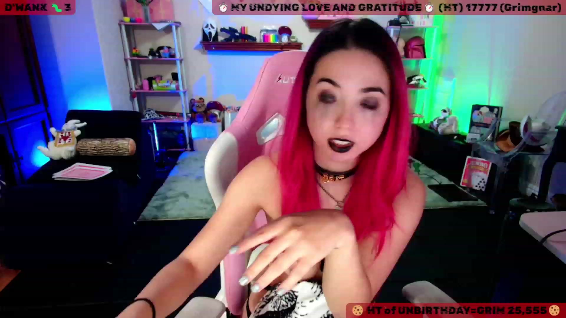 Gallery image thumbnail from JessWhitmore's myfreecams stream on, 11/13/2023, 07:43 image 8 of 20