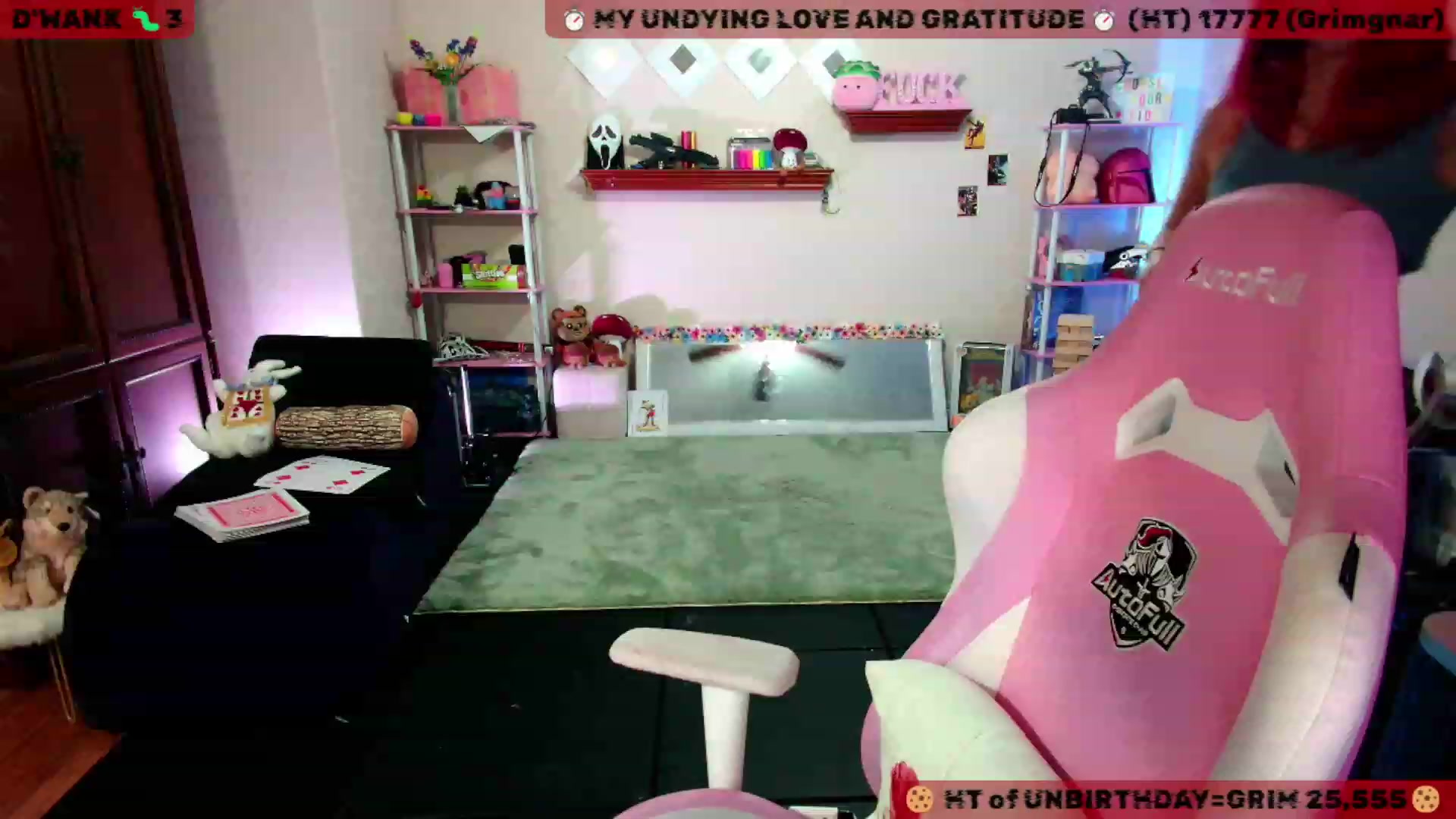 Gallery image thumbnail from JessWhitmore's myfreecams stream on, 11/13/2023, 08:43 image 8 of 20