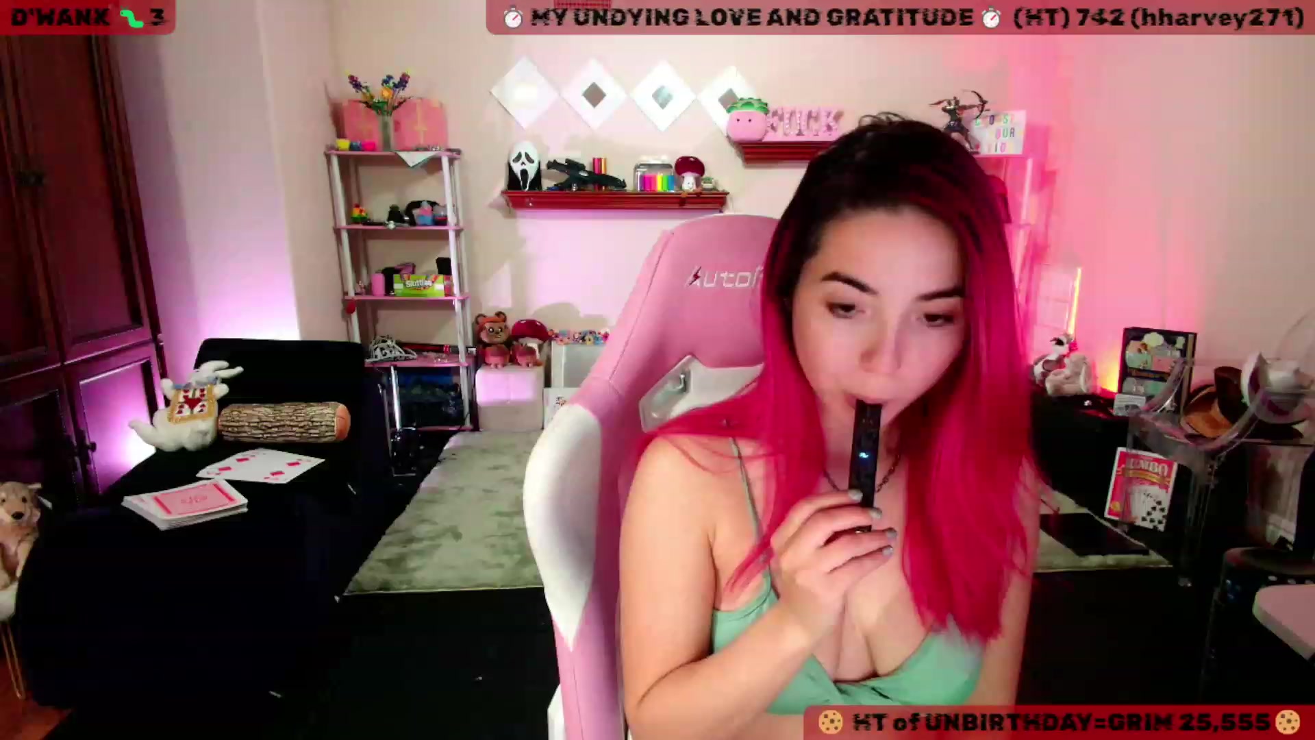 Gallery image thumbnail from JessWhitmore's myfreecams stream on, 11/15/2023, 04:38 image 8 of 20