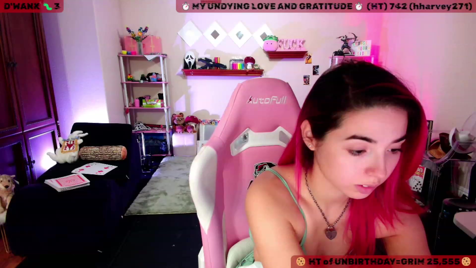 Gallery image thumbnail from JessWhitmore's myfreecams stream on, 11/15/2023, 04:38 image 6 of 20