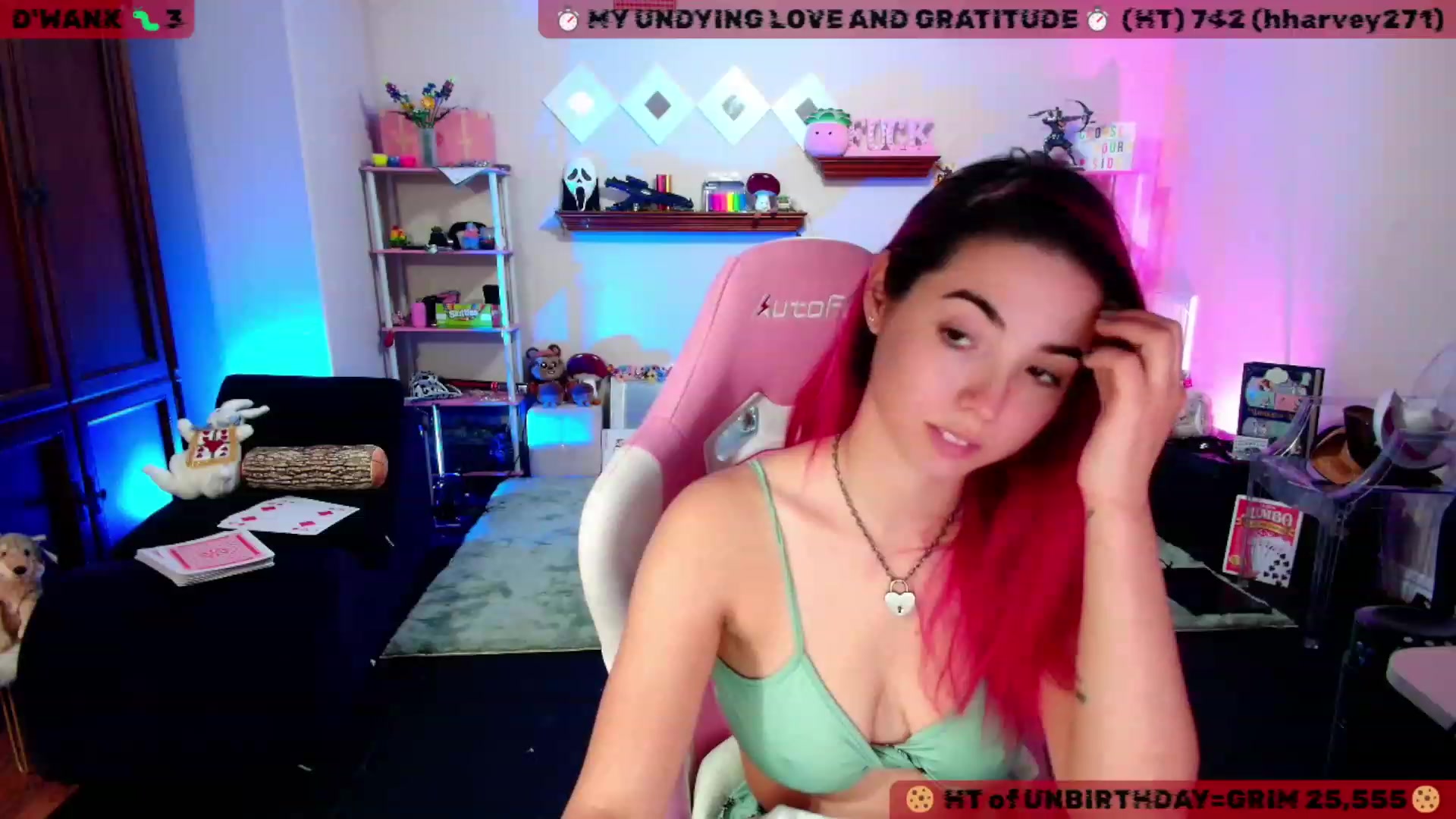 Gallery image thumbnail from JessWhitmore's myfreecams stream on, 11/15/2023, 04:38 image 4 of 20