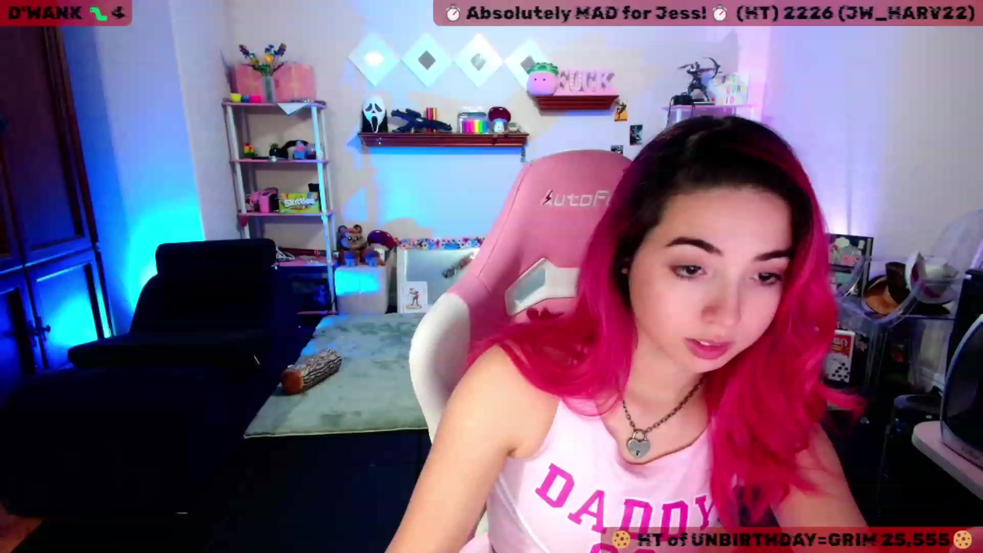 Gallery image thumbnail from JessWhitmore's myfreecams stream on, 11/19/2023, 07:21 image 4 of 20