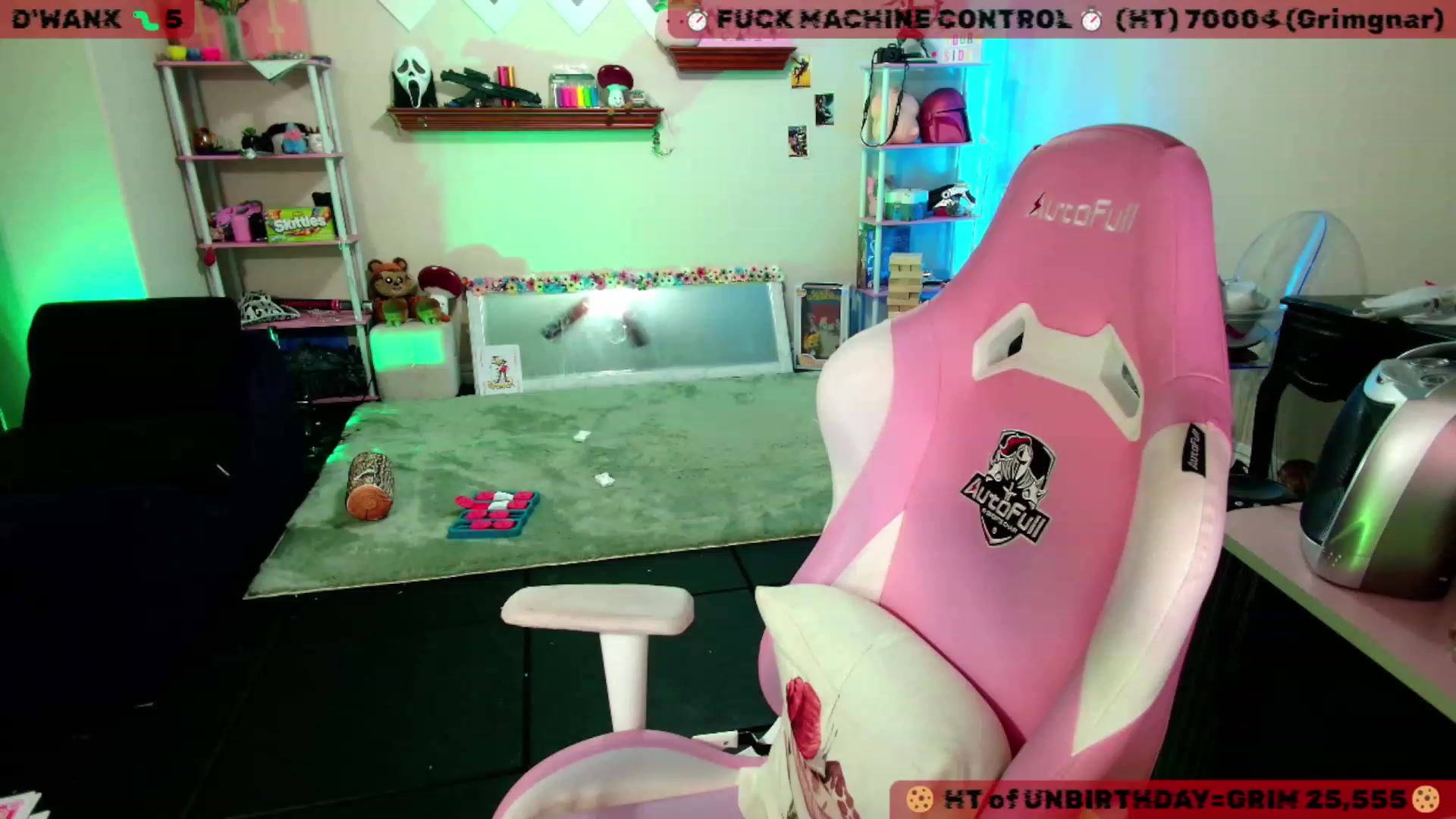 Gallery image thumbnail from JessWhitmore's myfreecams stream on, 11/23/2023, 05:20 image 8 of 20