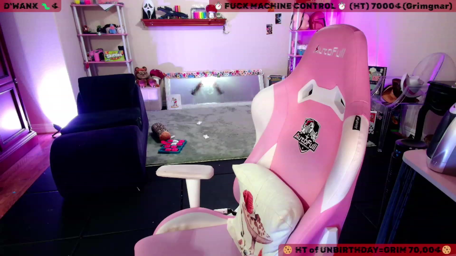 Gallery image thumbnail from JessWhitmore's myfreecams stream on, 11/23/2023, 07:22 image 19 of 20