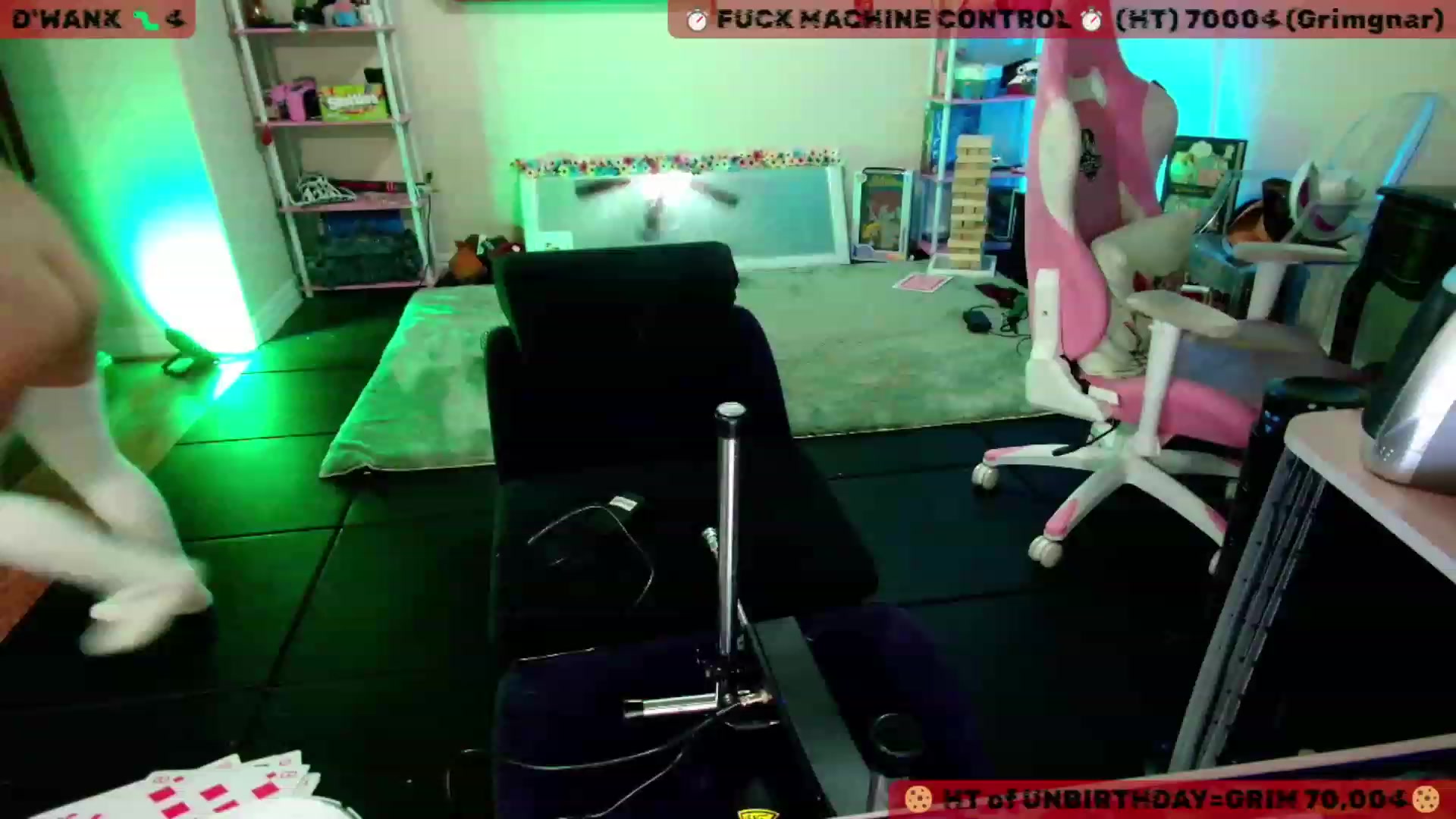 Gallery image thumbnail from JessWhitmore's myfreecams stream on, 11/23/2023, 07:39 image 8 of 20