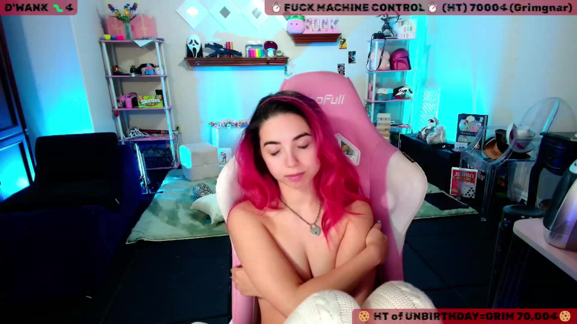 Gallery image thumbnail from JessWhitmore's myfreecams stream on, 11/23/2023, 08:53 image 17 of 20