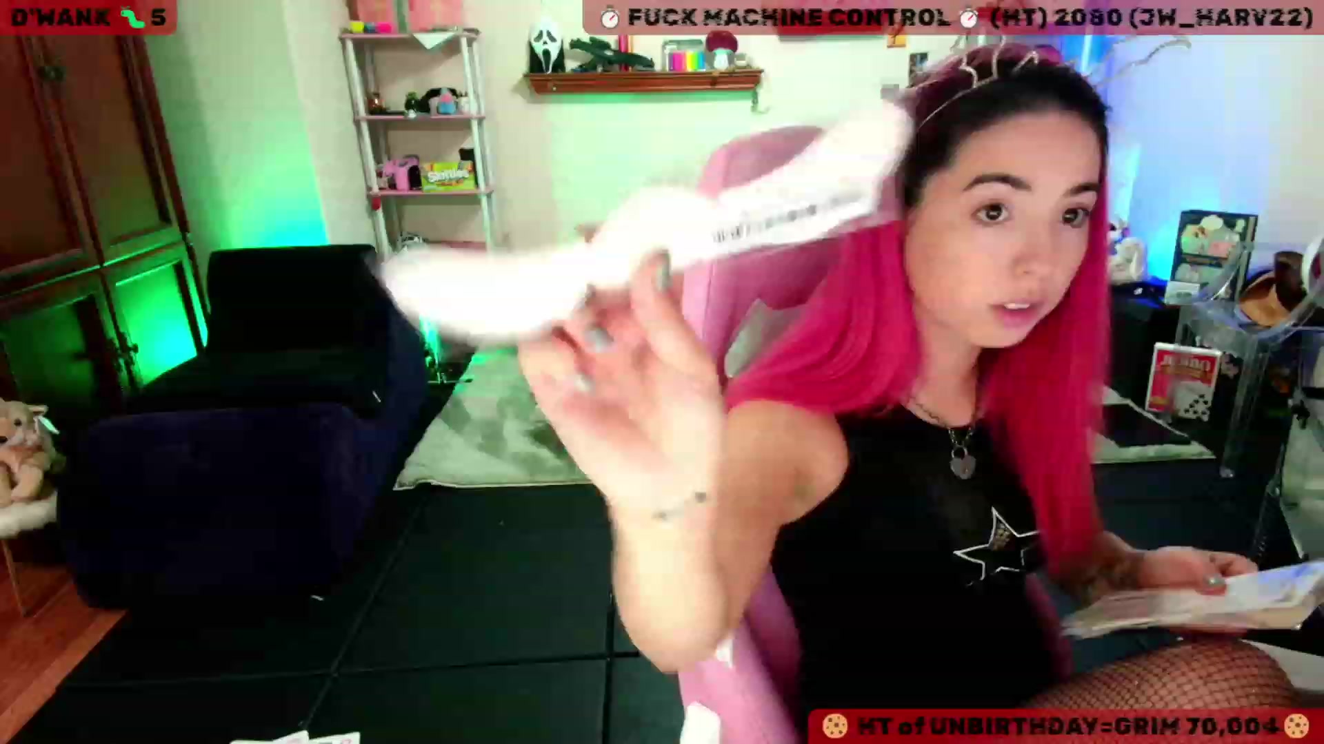Gallery image thumbnail from JessWhitmore's myfreecams stream on, 11/25/2023, 03:50 image 15 of 20