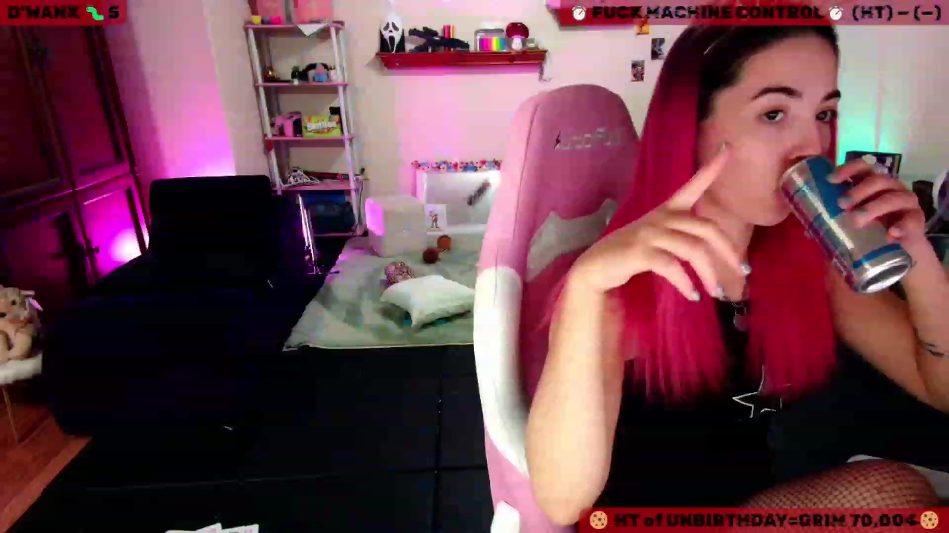Gallery image thumbnail from JessWhitmore's myfreecams stream on, 11/25/2023, 03:50 image 2 of 20