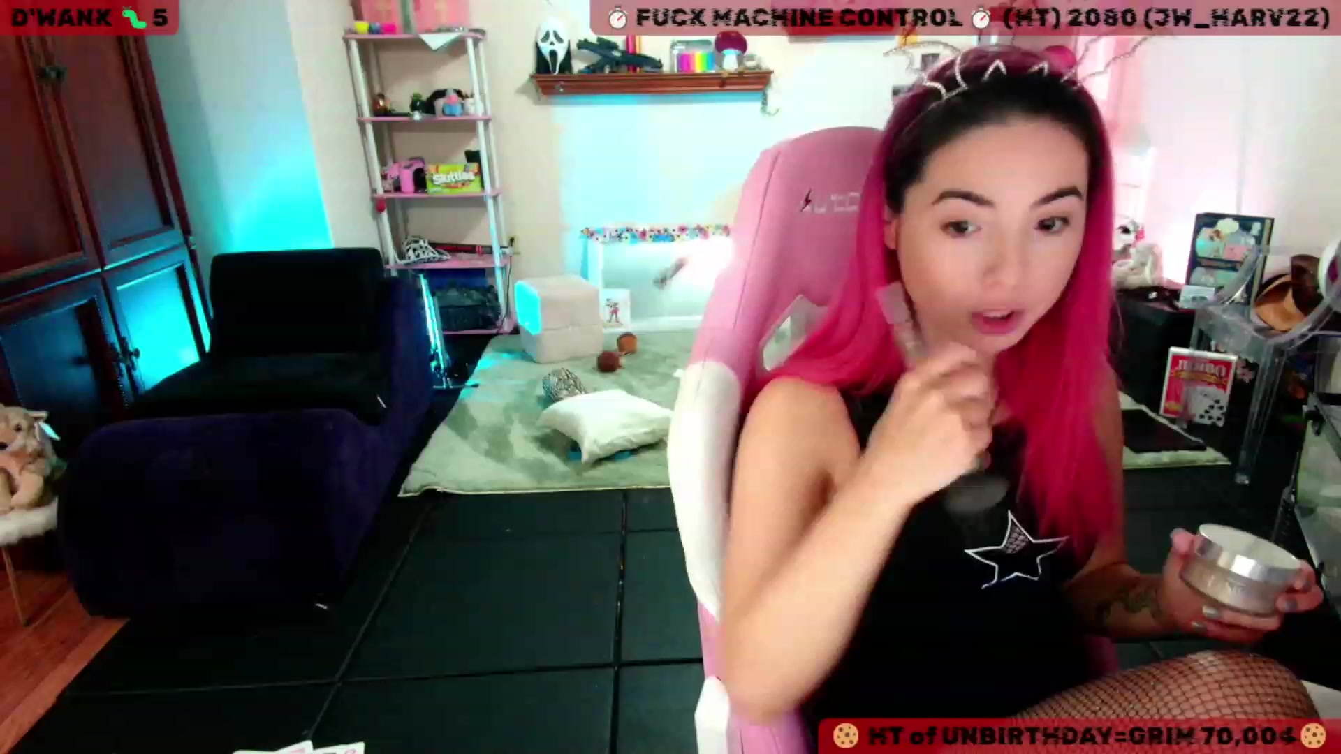 Gallery image thumbnail from JessWhitmore's myfreecams stream on, 11/25/2023, 03:50 image 14 of 20