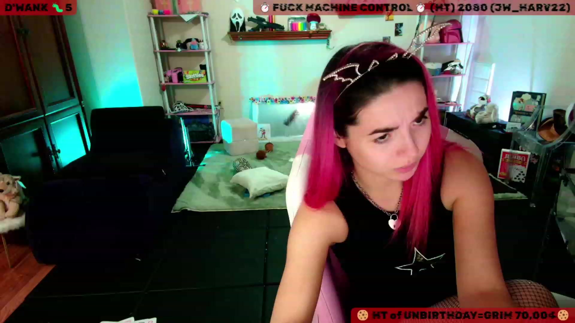 Gallery image thumbnail from JessWhitmore's myfreecams stream on, 11/25/2023, 03:50 image 5 of 20
