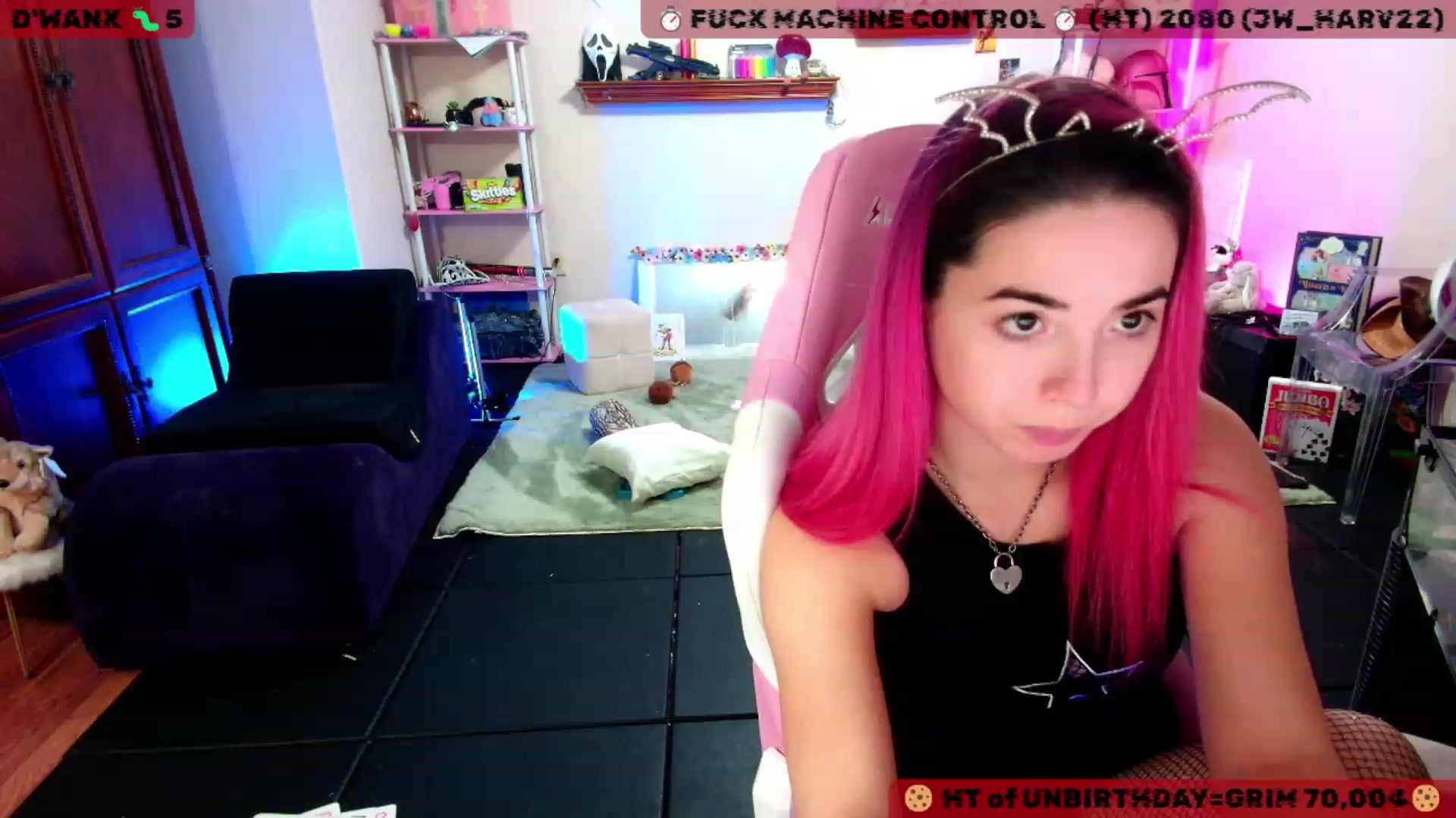 Gallery image thumbnail from JessWhitmore's myfreecams stream on, 11/25/2023, 03:50 image 8 of 20