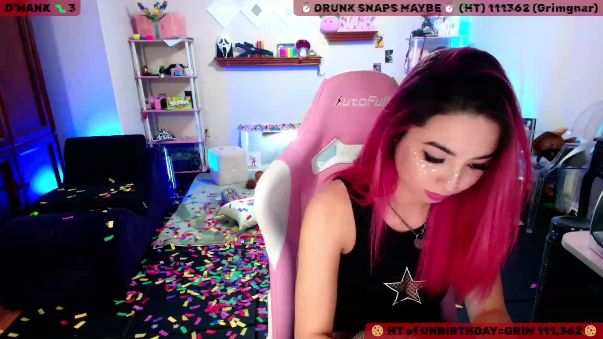 Gallery image thumbnail from JessWhitmore's myfreecams stream on, 11/25/2023, 07:29 image 7 of 20