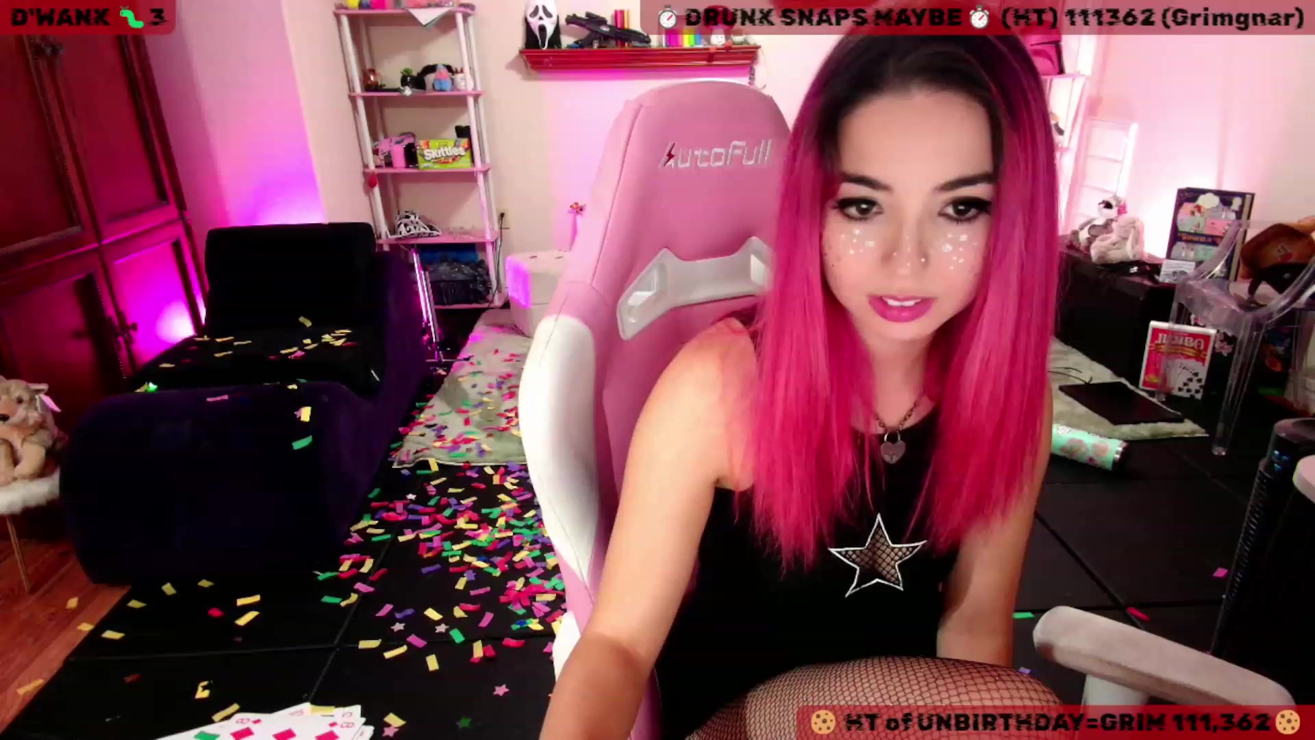 Gallery image thumbnail from JessWhitmore's myfreecams stream on, 11/25/2023, 07:29 image 5 of 20
