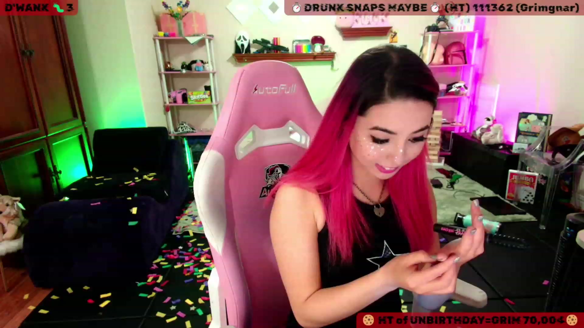 Gallery image thumbnail from JessWhitmore's myfreecams stream on, 11/25/2023, 07:29 image 3 of 20
