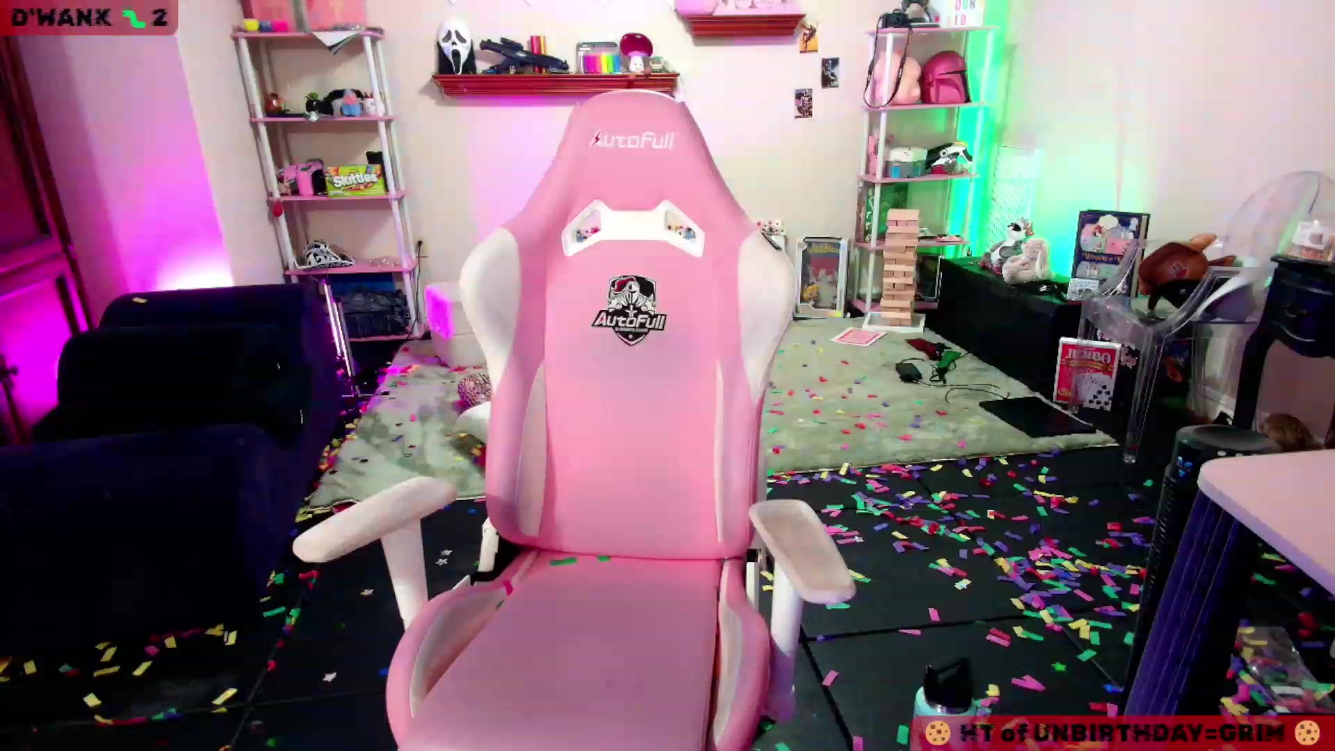 Gallery image thumbnail from JessWhitmore's myfreecams stream on, 11/27/2023, 07:05 image 1 of 20