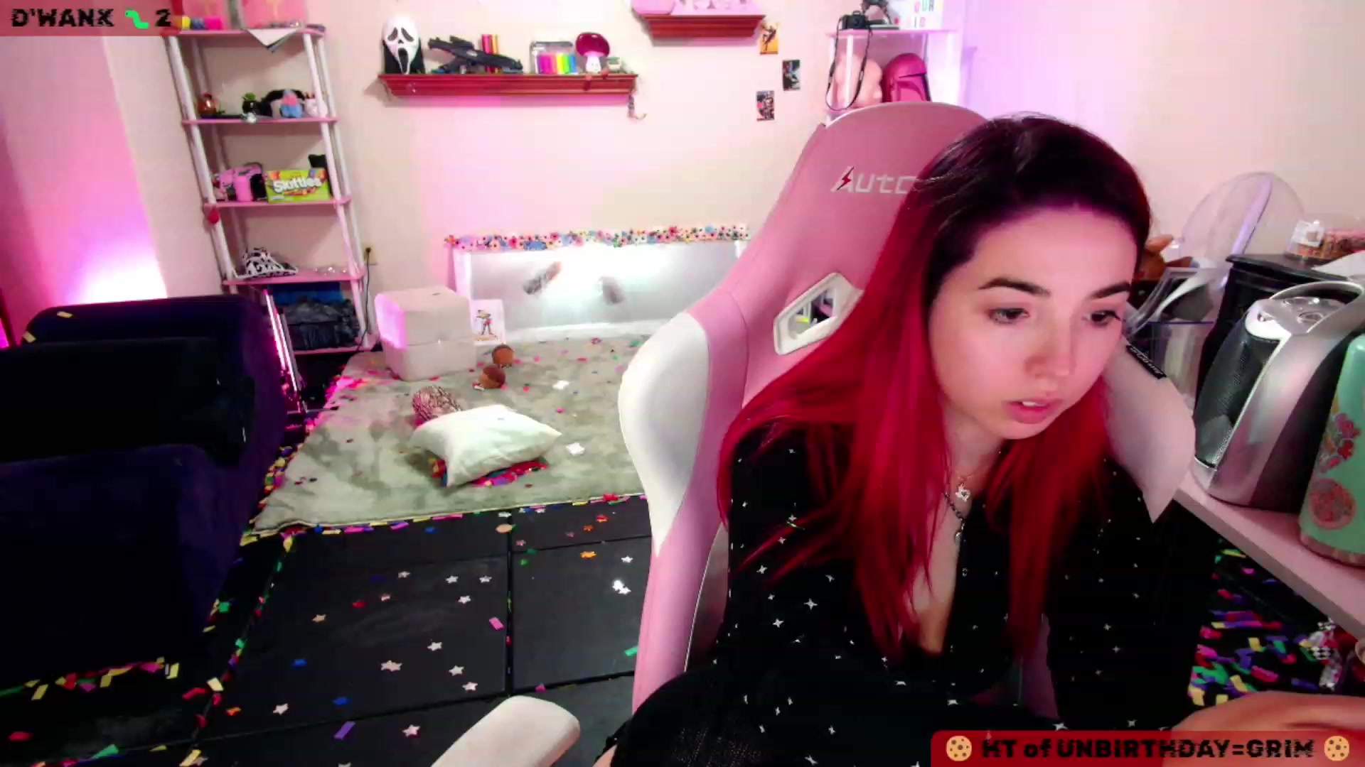 Gallery image thumbnail from JessWhitmore's myfreecams stream on, 11/29/2023, 04:43 image 4 of 20