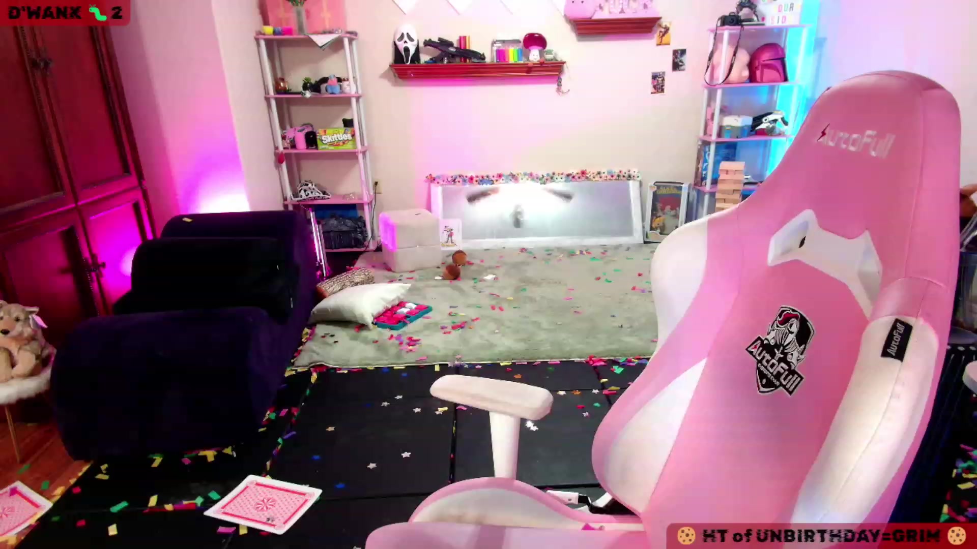 Gallery image thumbnail from JessWhitmore's myfreecams stream on, 12/01/2023, 06:47 image 4 of 20