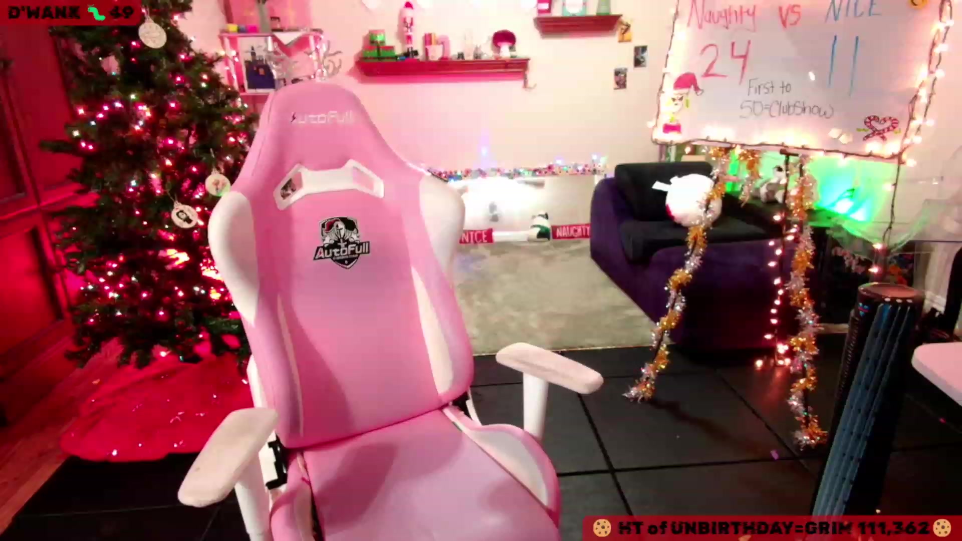 Gallery image thumbnail from JessWhitmore's myfreecams stream on, 12/10/2023, 06:34 image 4 of 20
