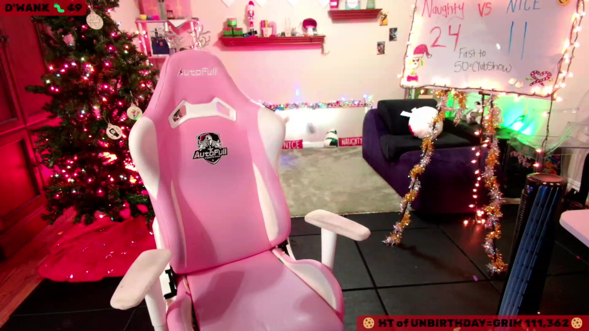 Gallery image thumbnail from JessWhitmore's myfreecams stream on, 12/10/2023, 06:34 image 3 of 20