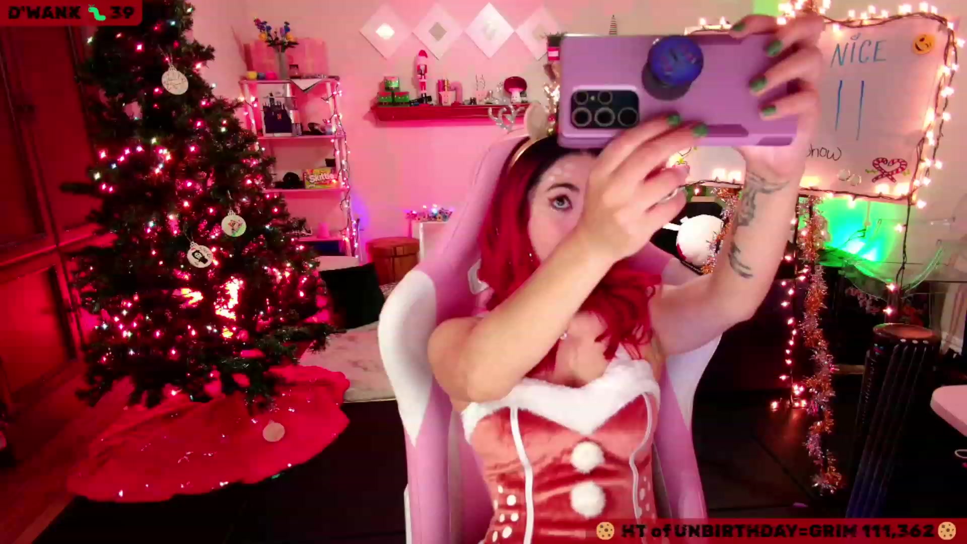 Gallery image thumbnail from JessWhitmore's myfreecams stream on, 12/11/2023, 05:32 image 10 of 20